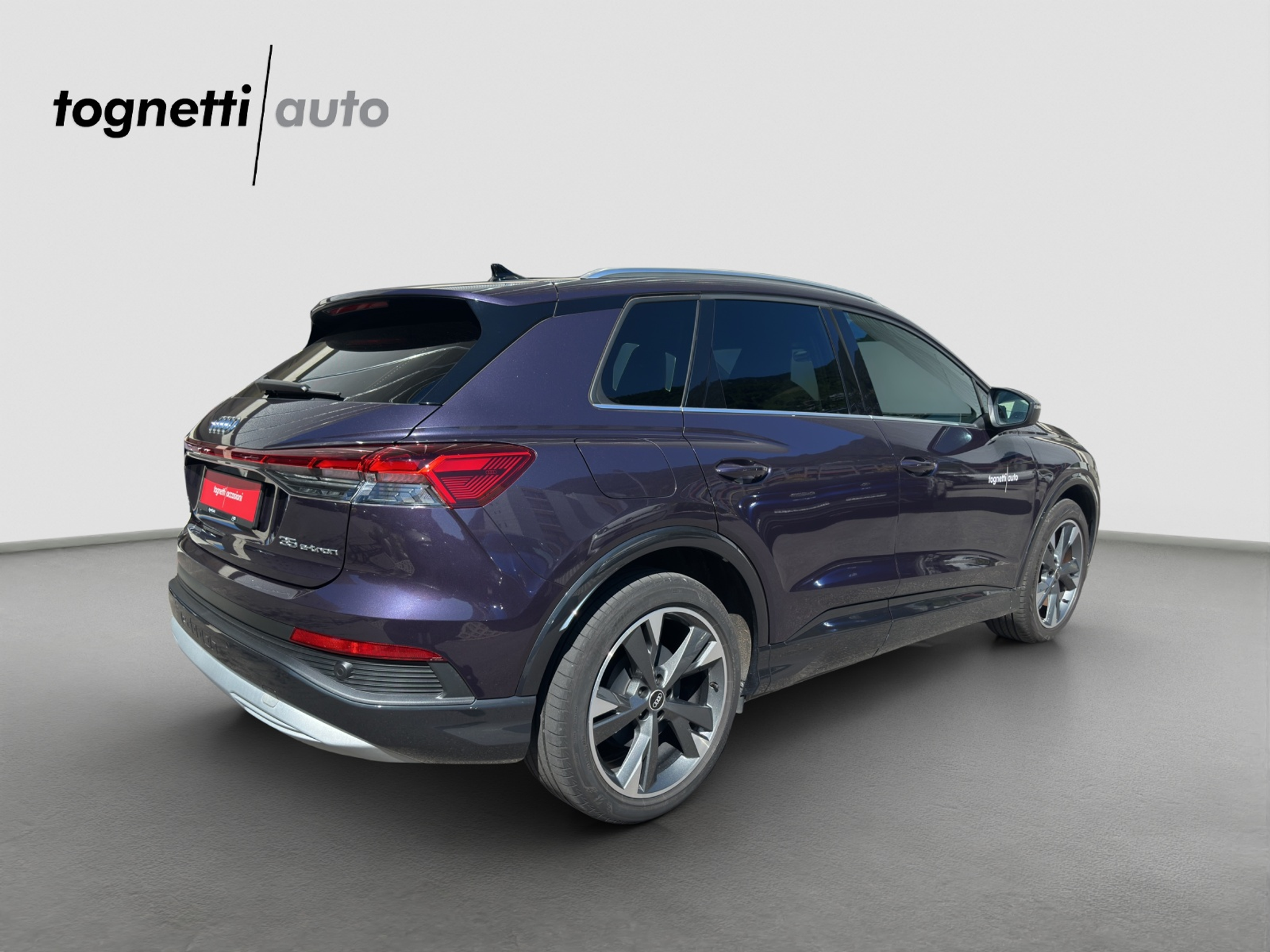 listing desktop thumbnail image 3