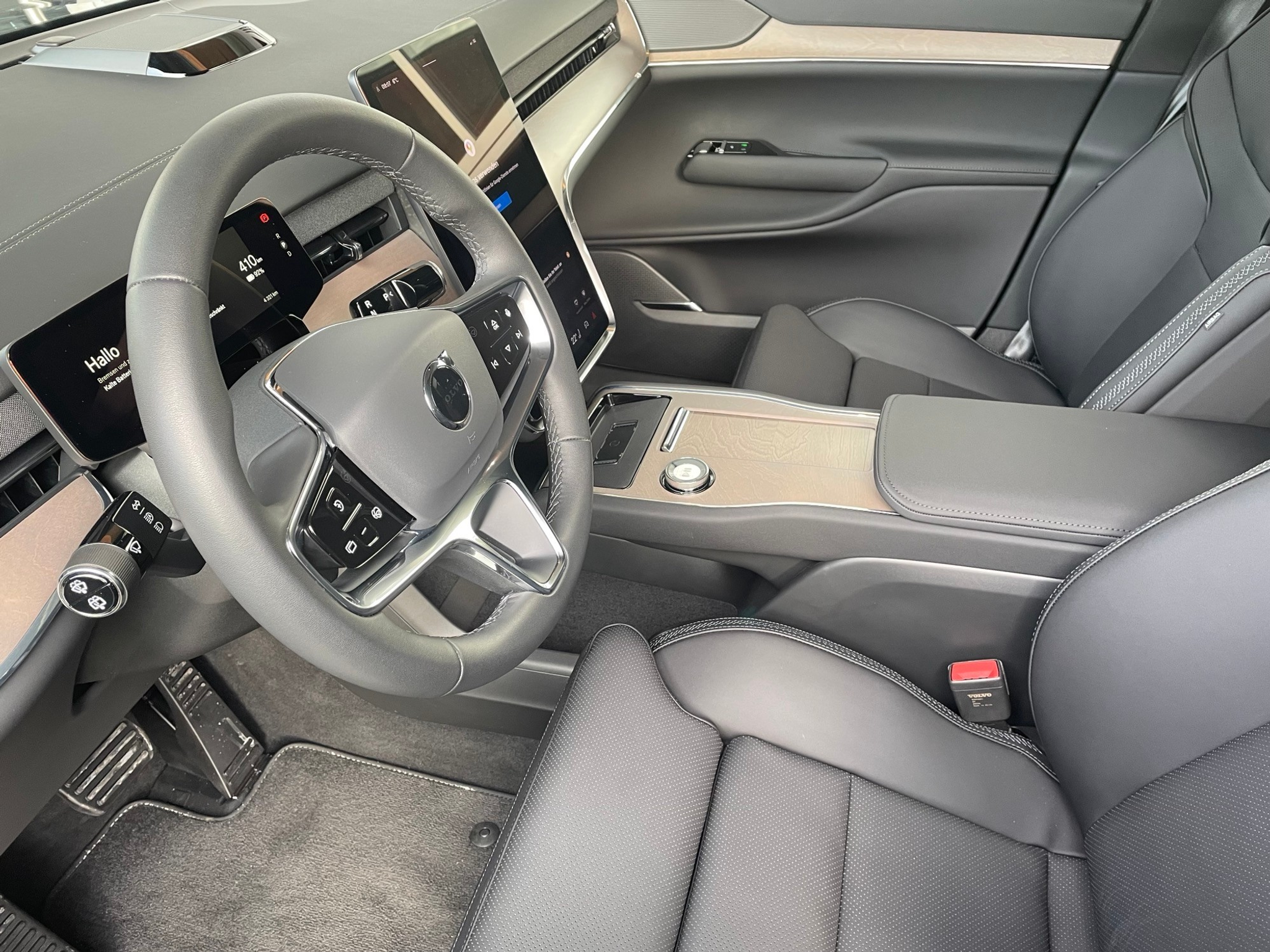 listing desktop thumbnail image 3