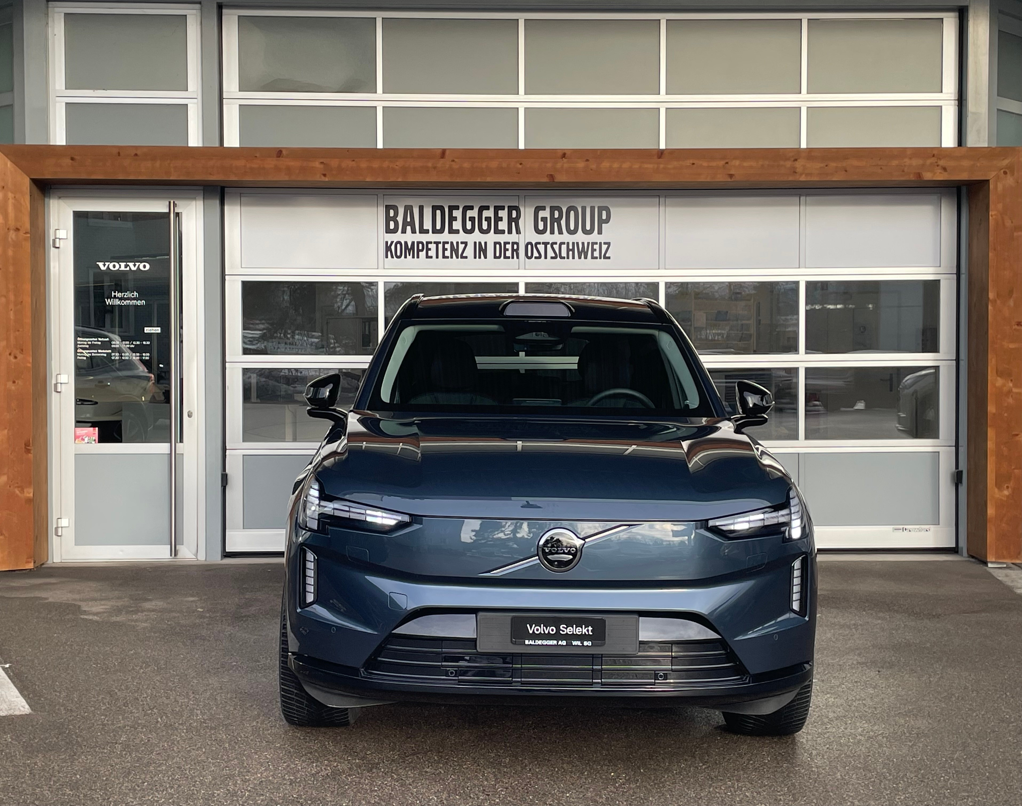 listing desktop thumbnail image 7