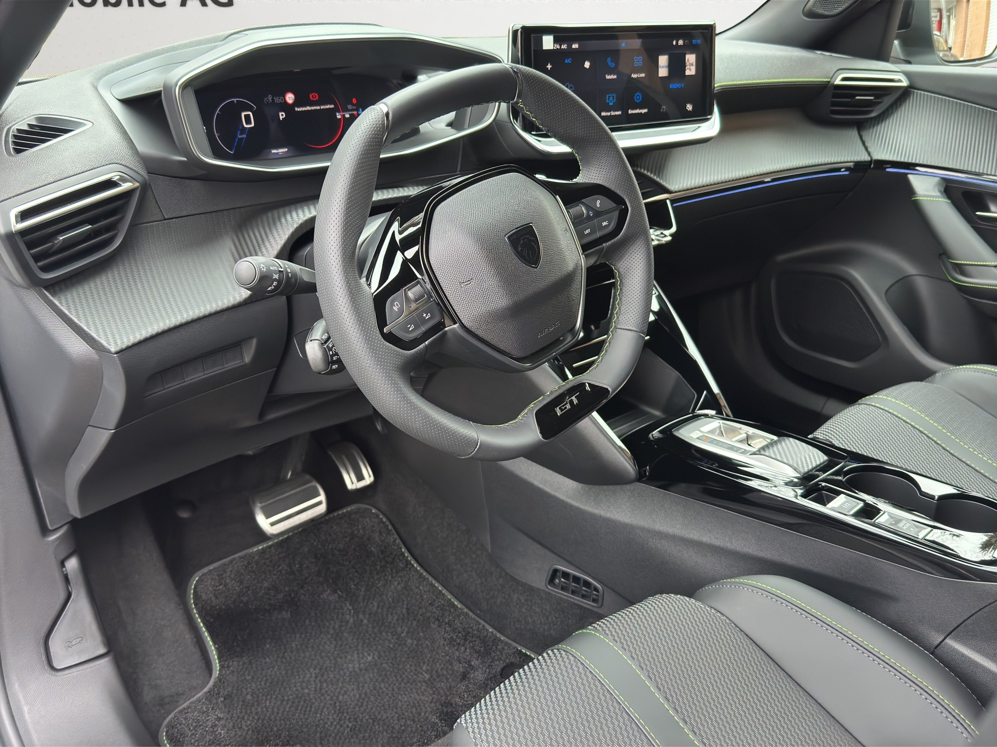 listing desktop thumbnail image 11