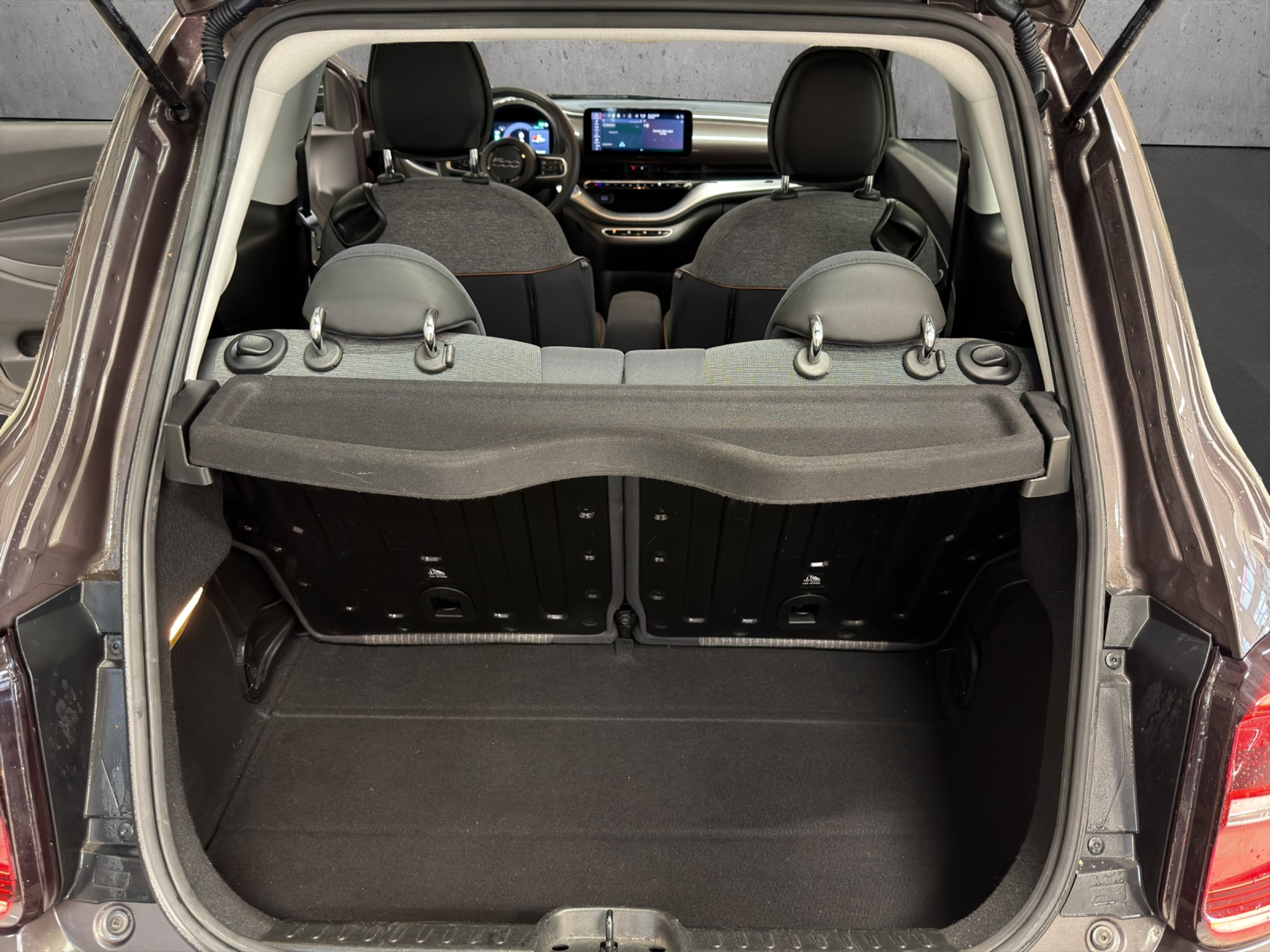 listing desktop thumbnail image 15