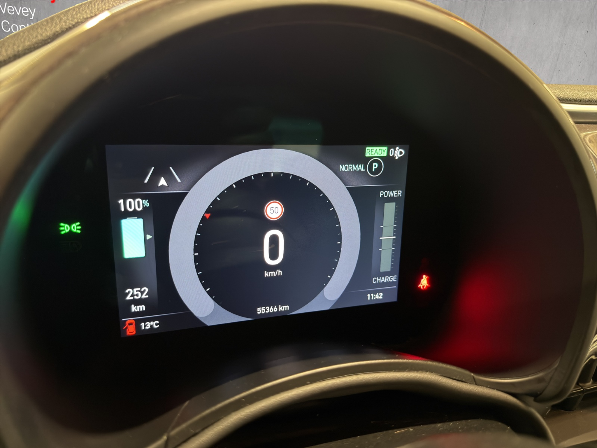 listing desktop thumbnail image 17