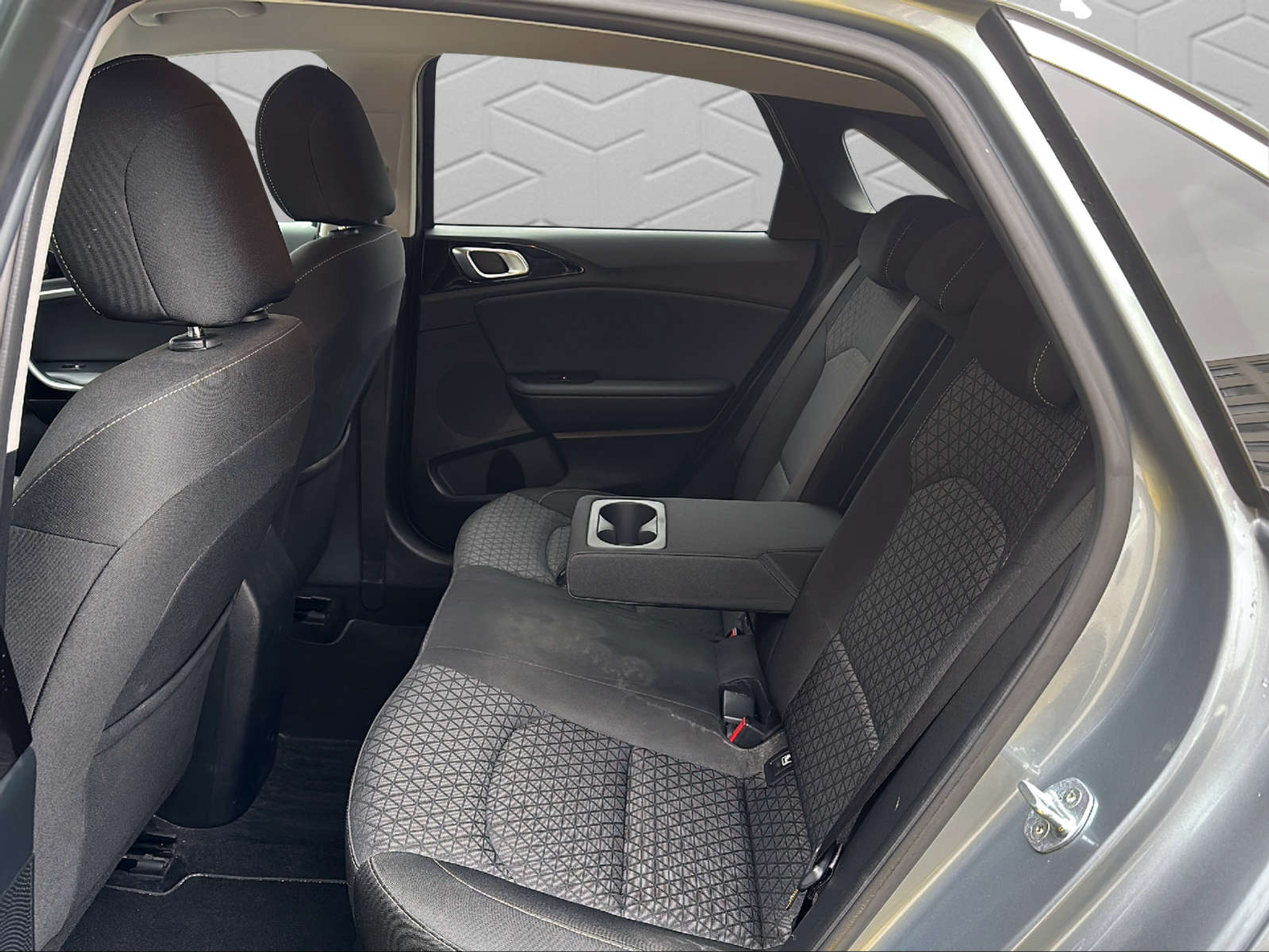 listing desktop thumbnail image 15