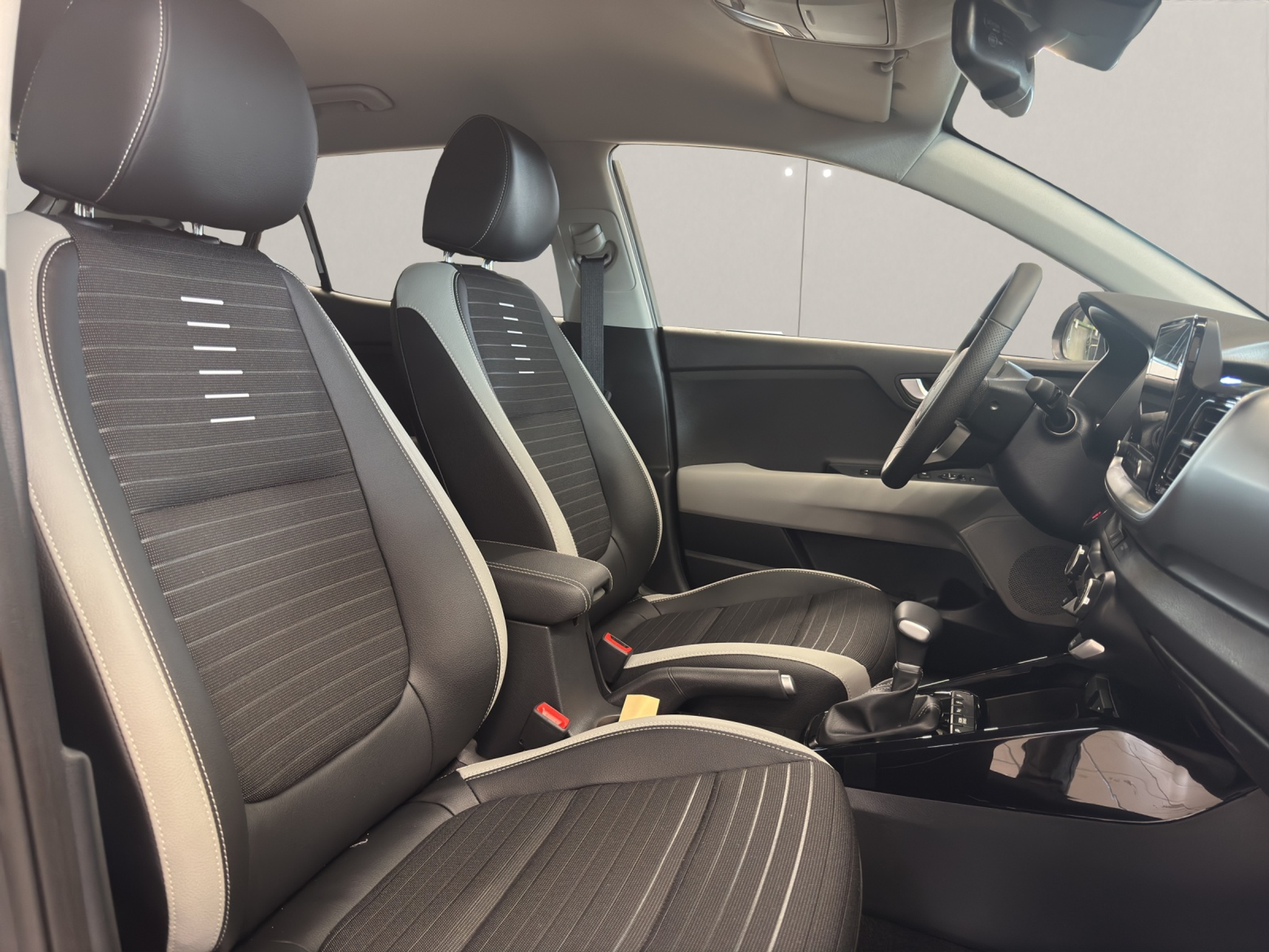 listing desktop thumbnail image 12