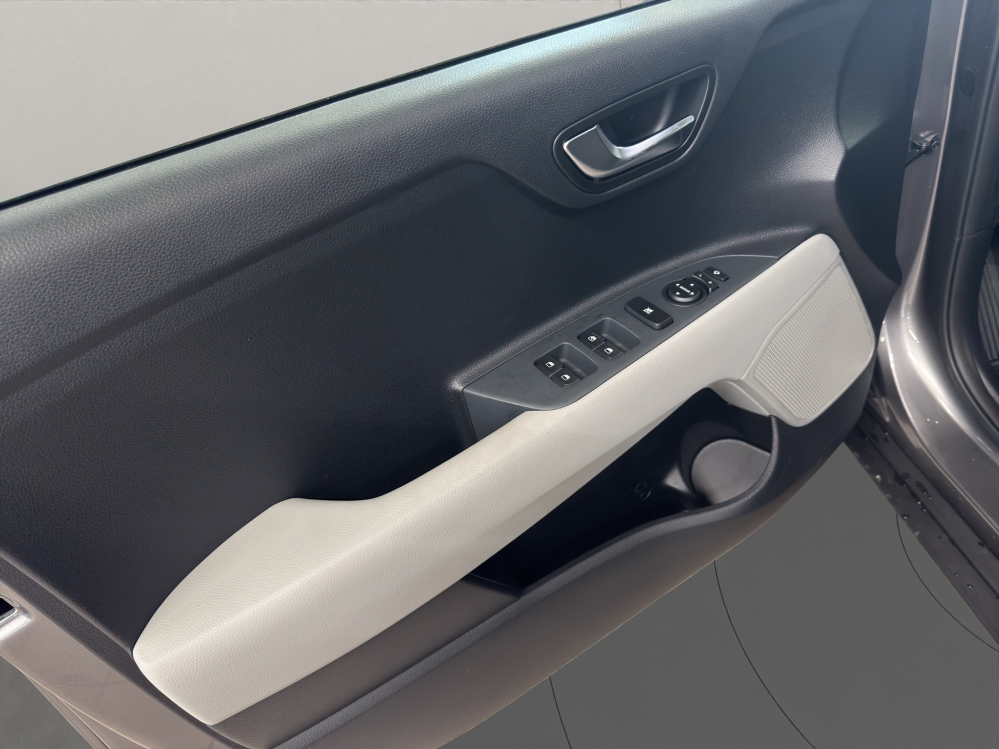 listing desktop thumbnail image 14