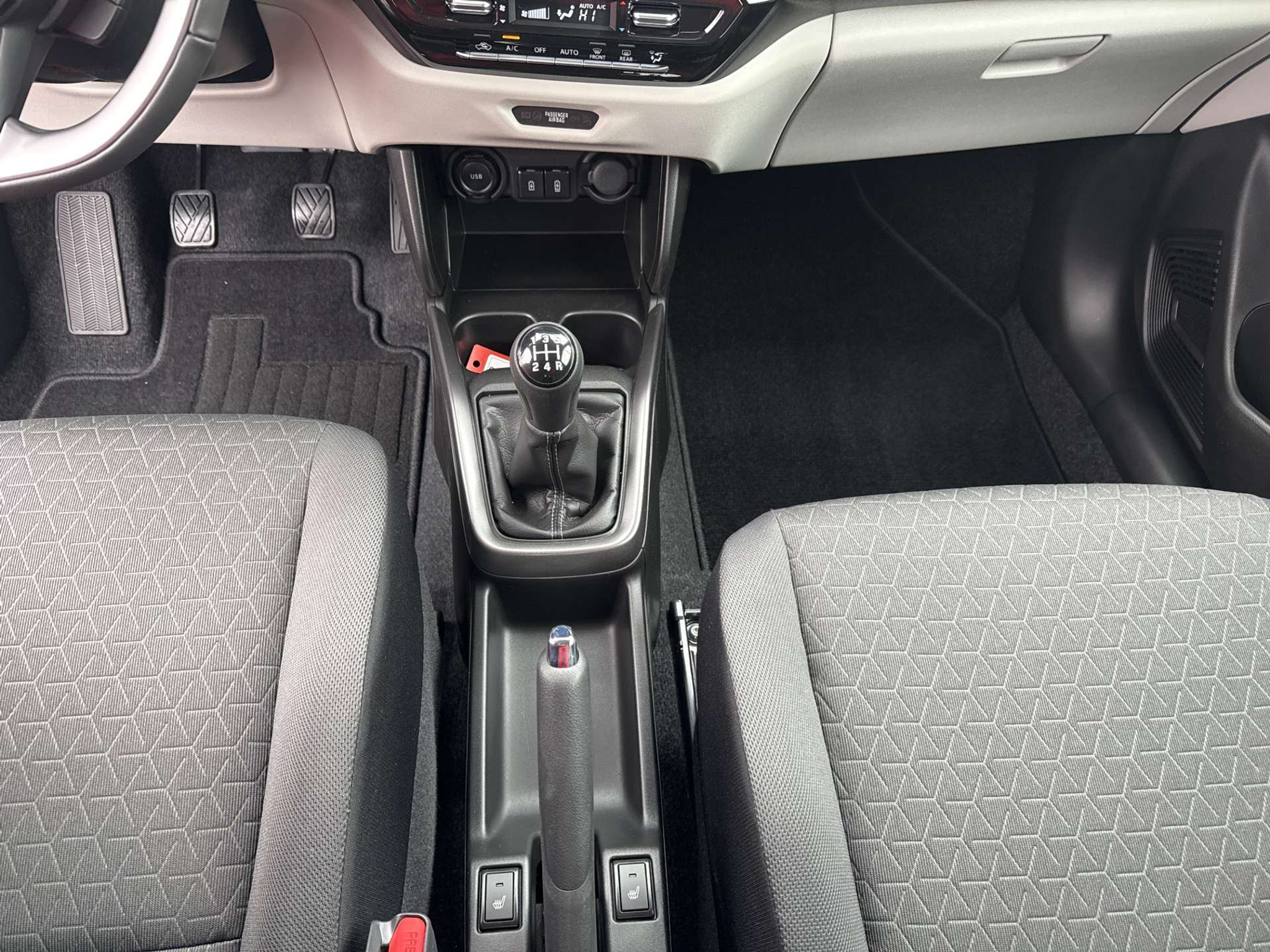 listing desktop thumbnail image 10