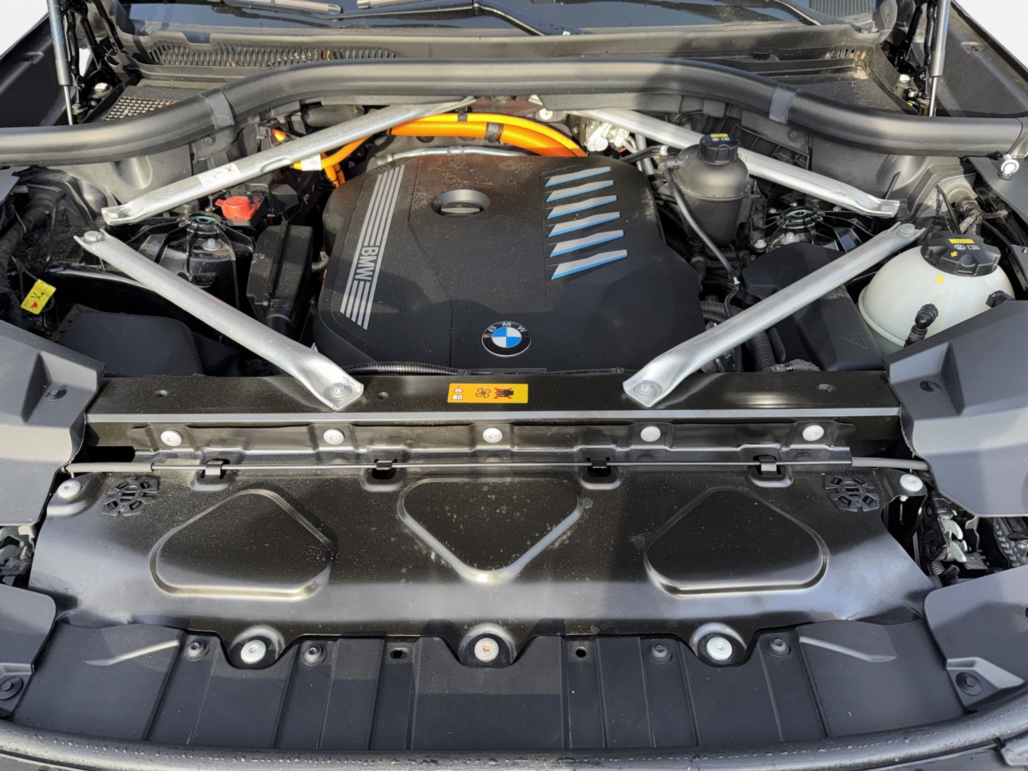 listing desktop thumbnail image 9