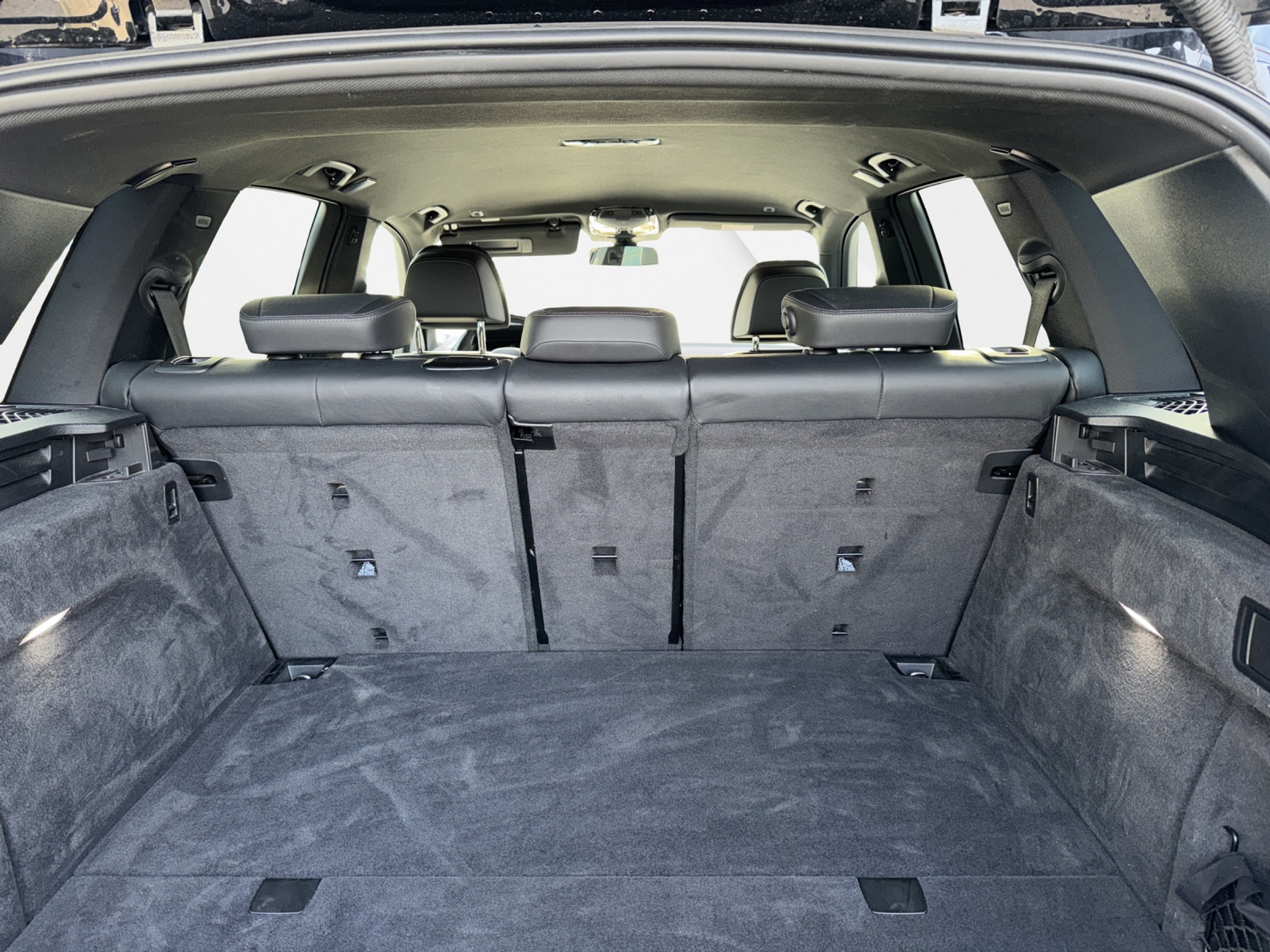 listing desktop thumbnail image 8