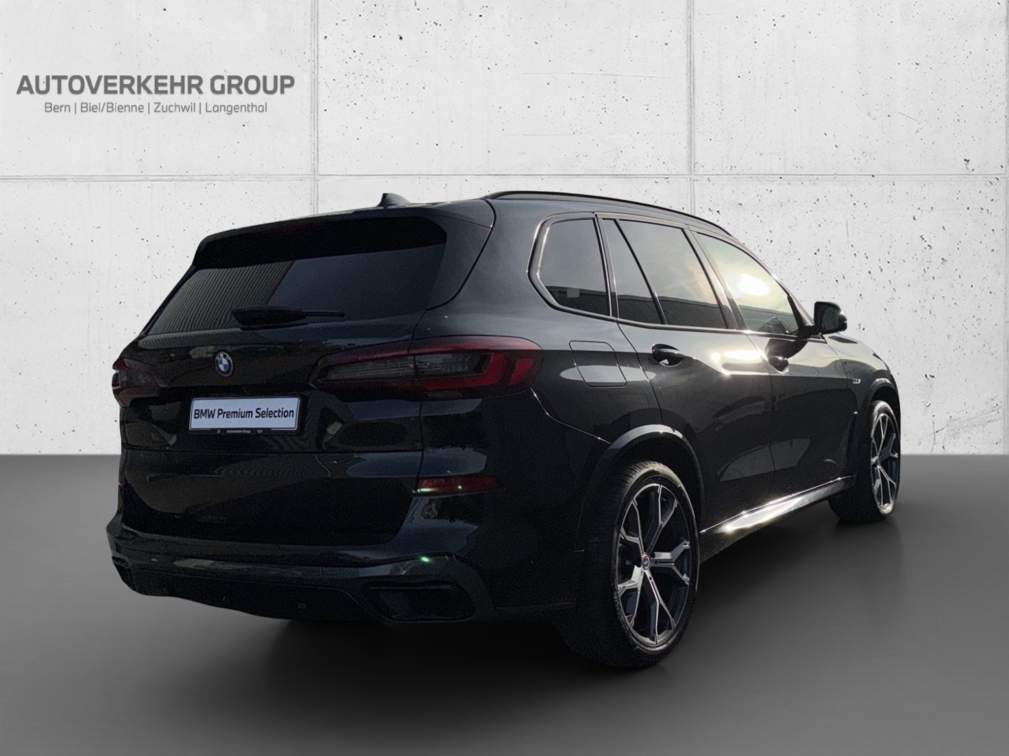 listing desktop thumbnail image 4