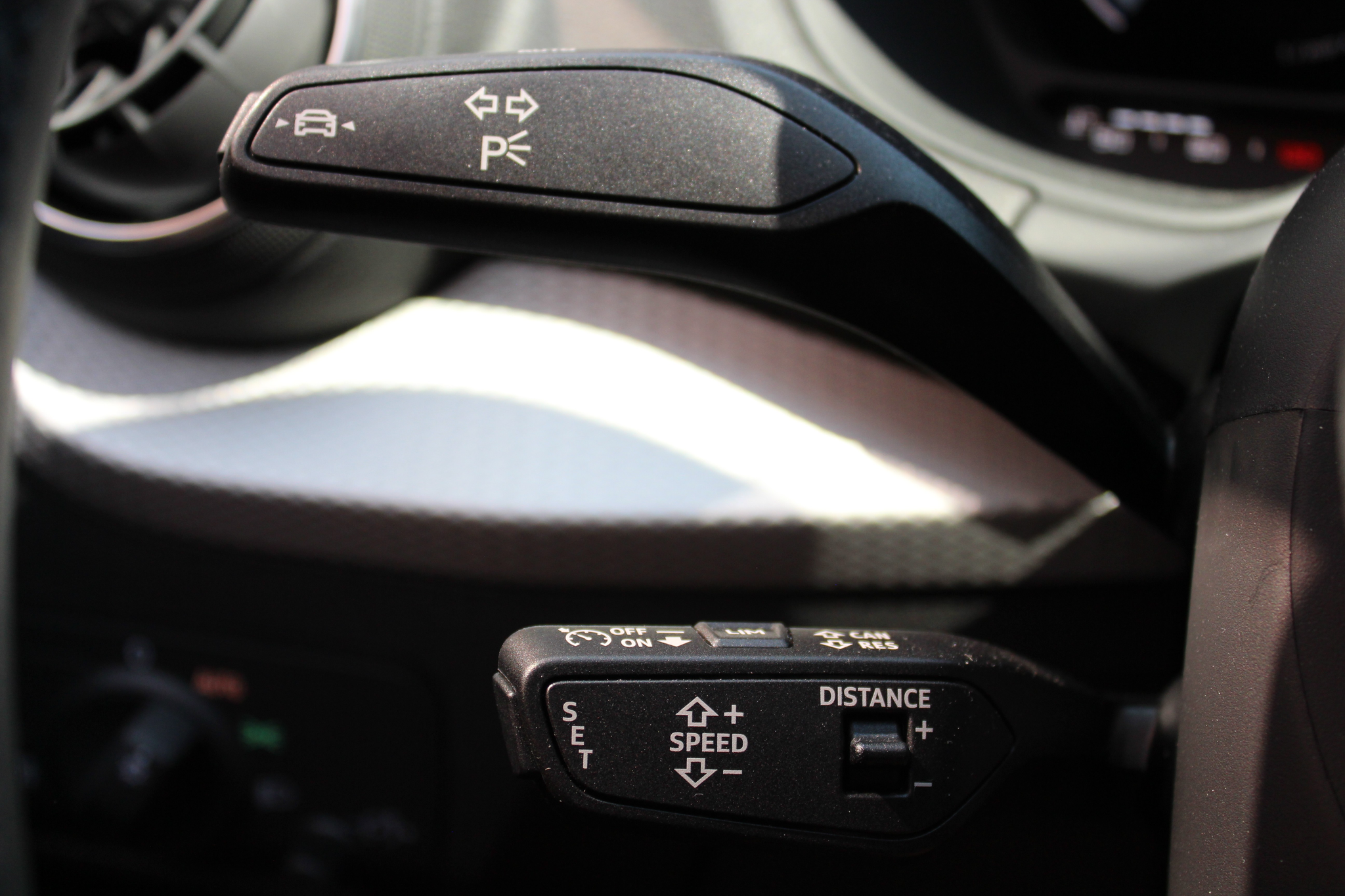 listing desktop thumbnail image 10