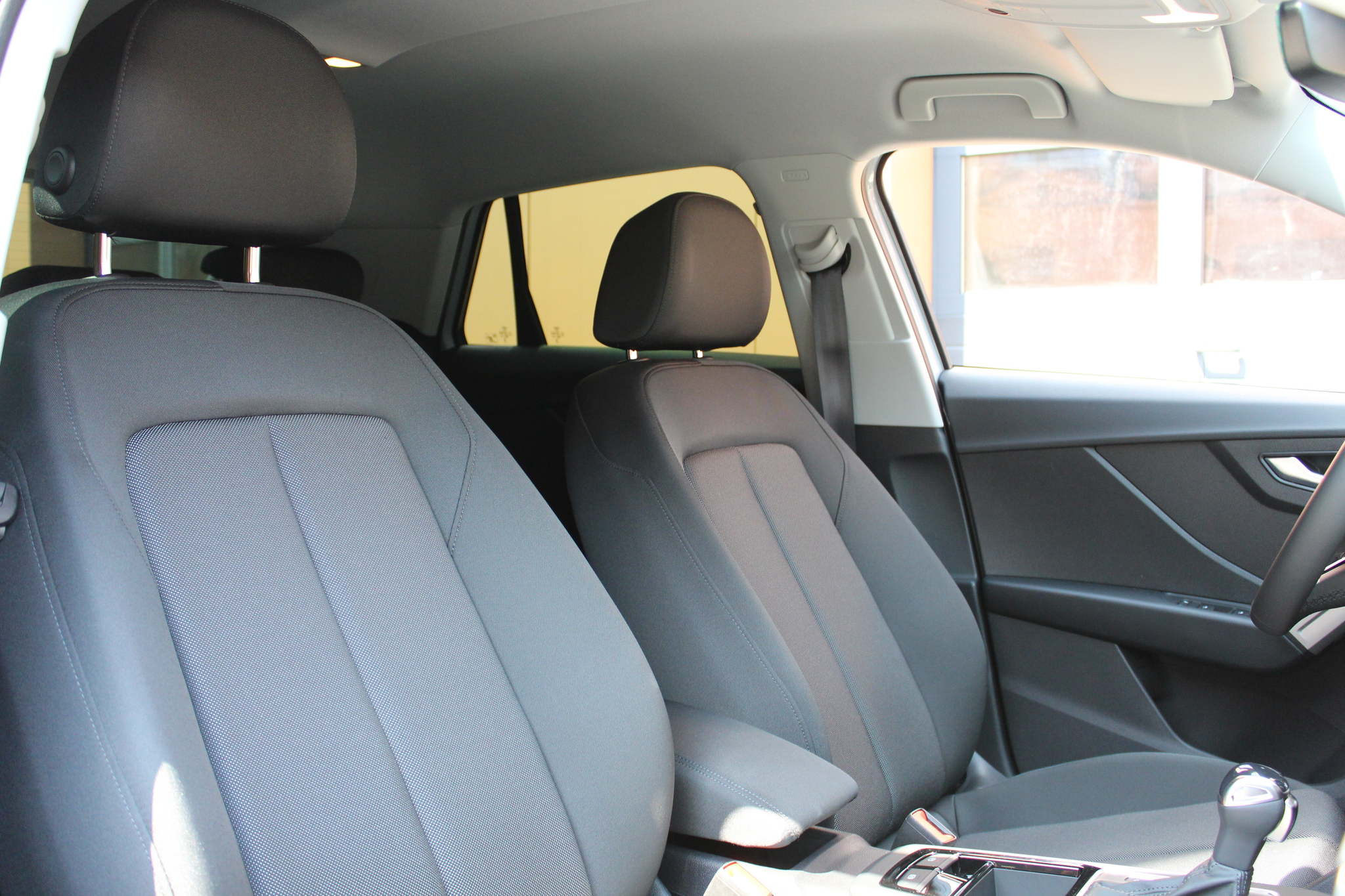 listing desktop thumbnail image 17