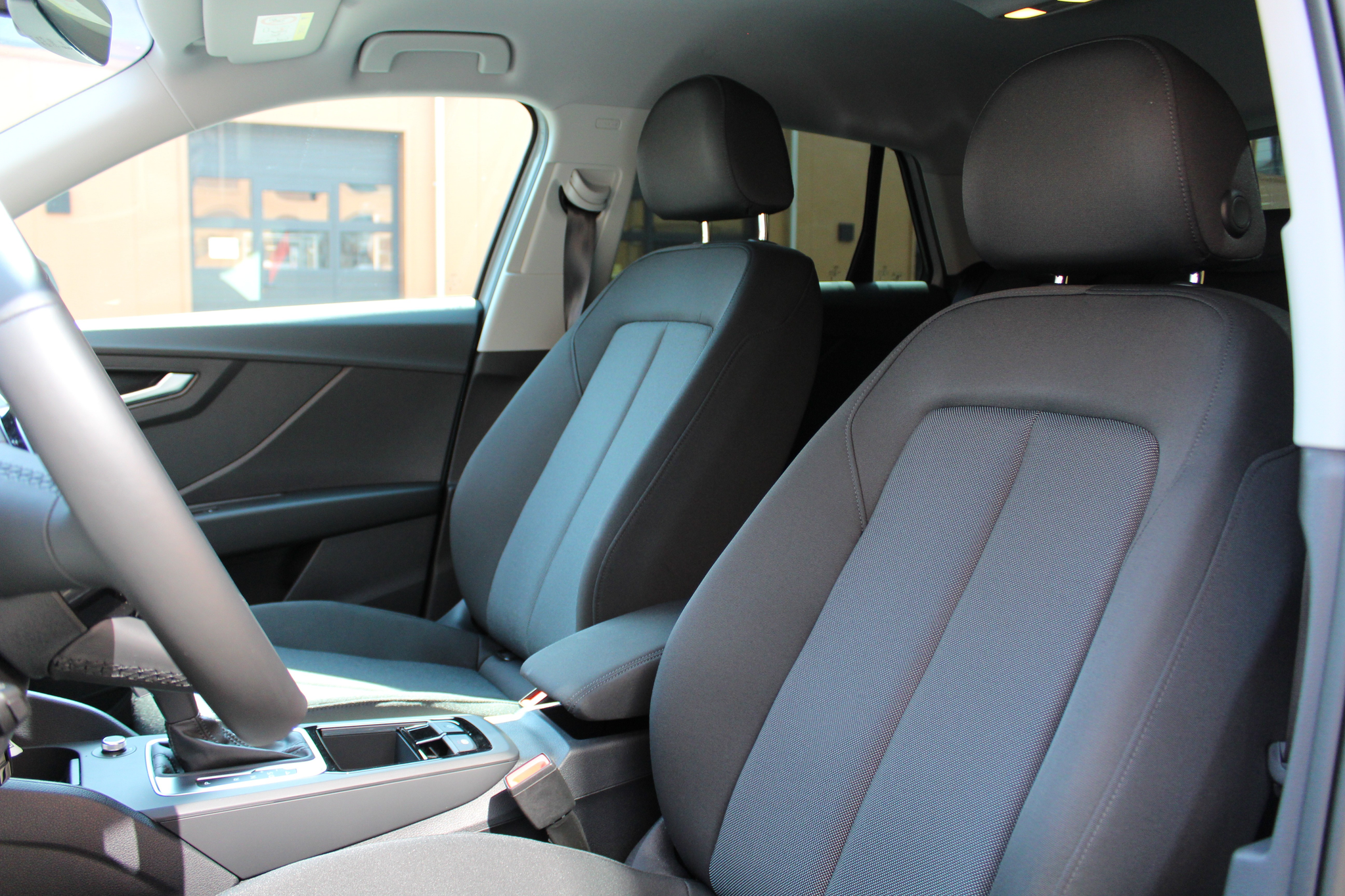 listing desktop thumbnail image 16