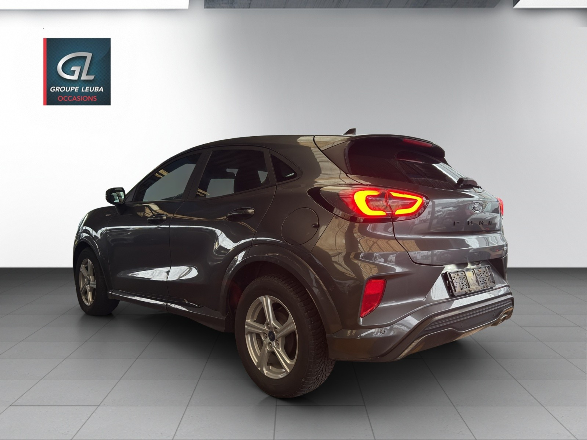 listing desktop thumbnail image 3