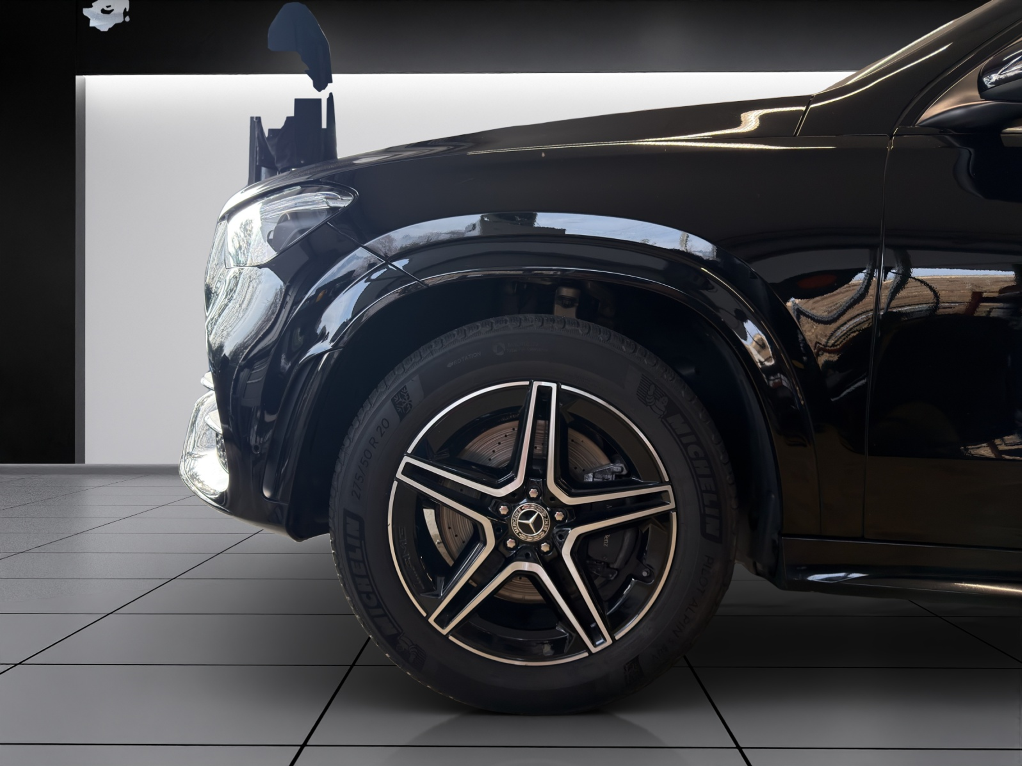 listing desktop thumbnail image 5