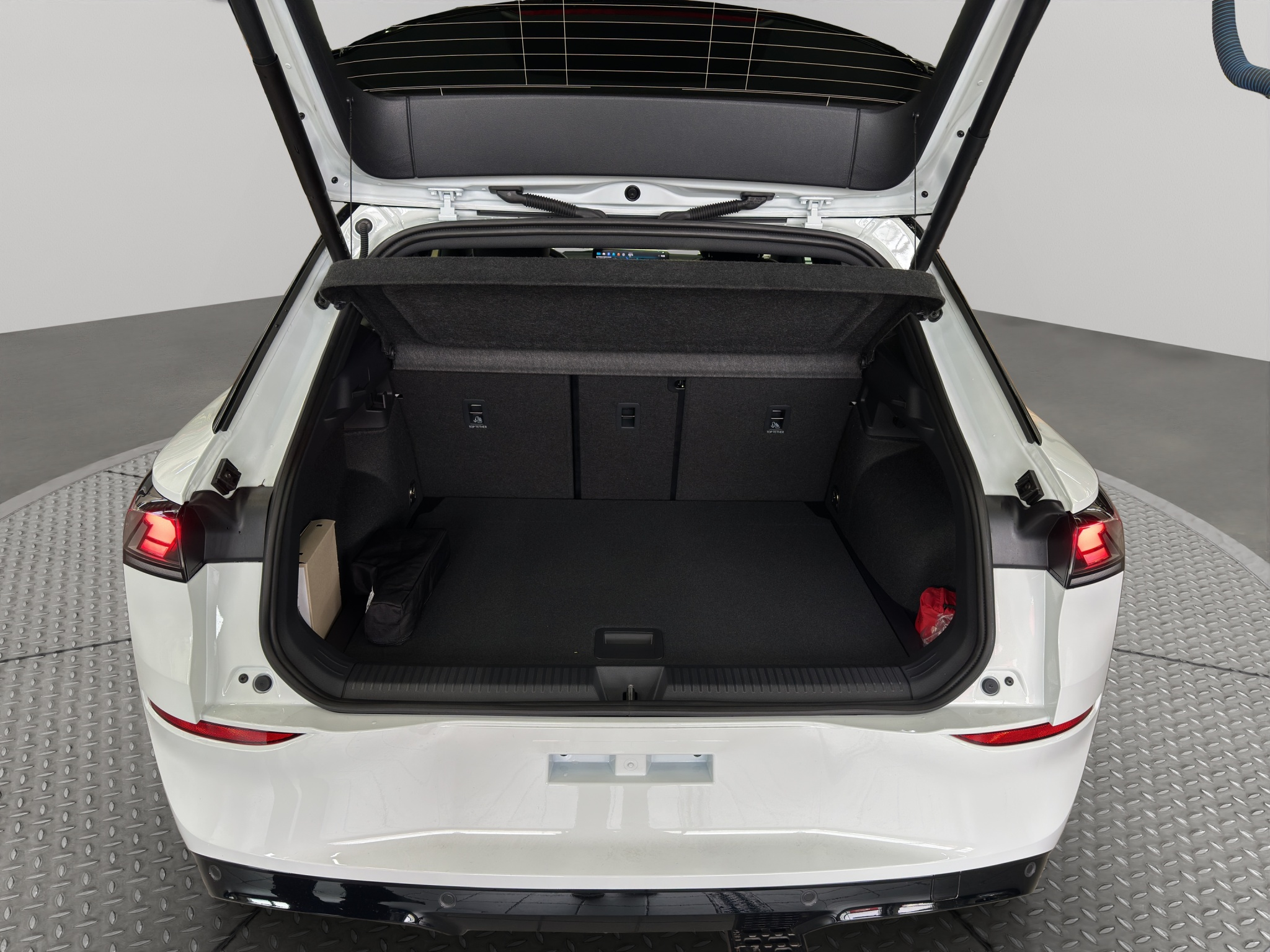 listing desktop thumbnail image 15