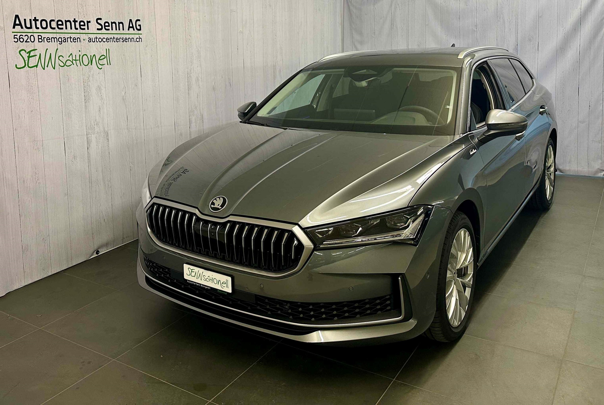 listing desktop thumbnail image 3