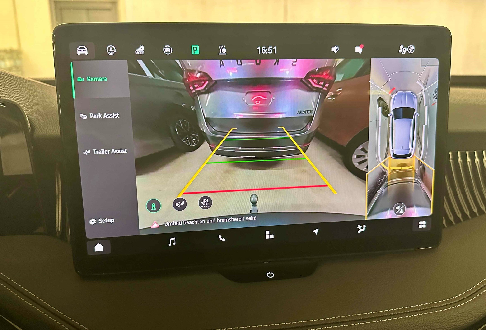 listing desktop thumbnail image 11