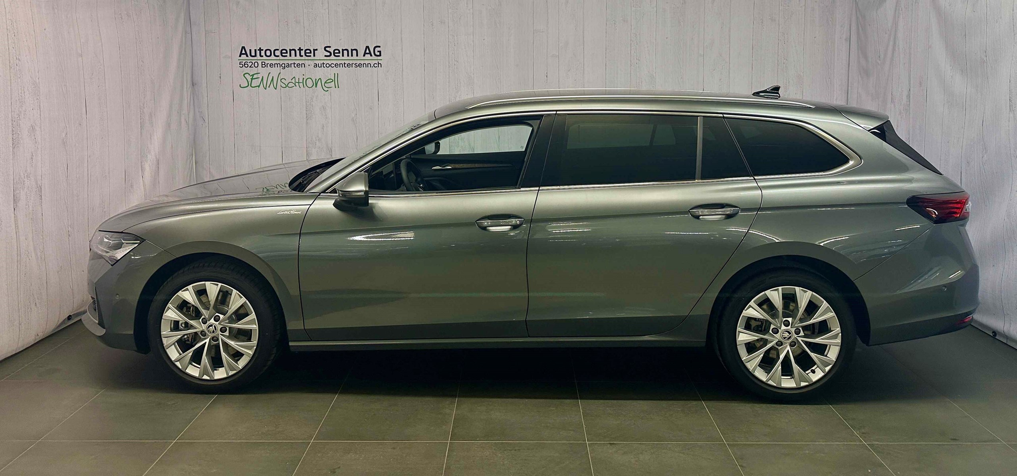 listing desktop thumbnail image 4