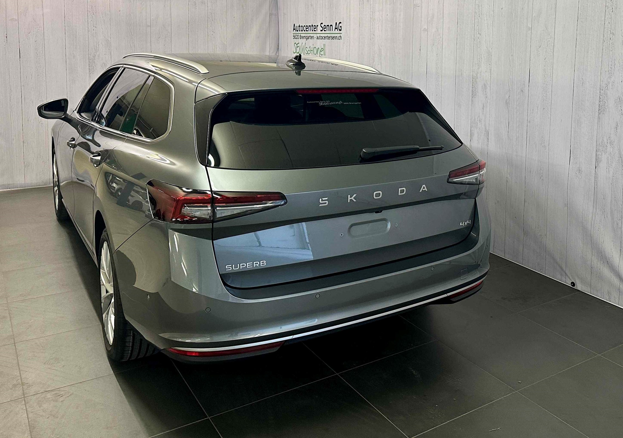 listing desktop thumbnail image 6