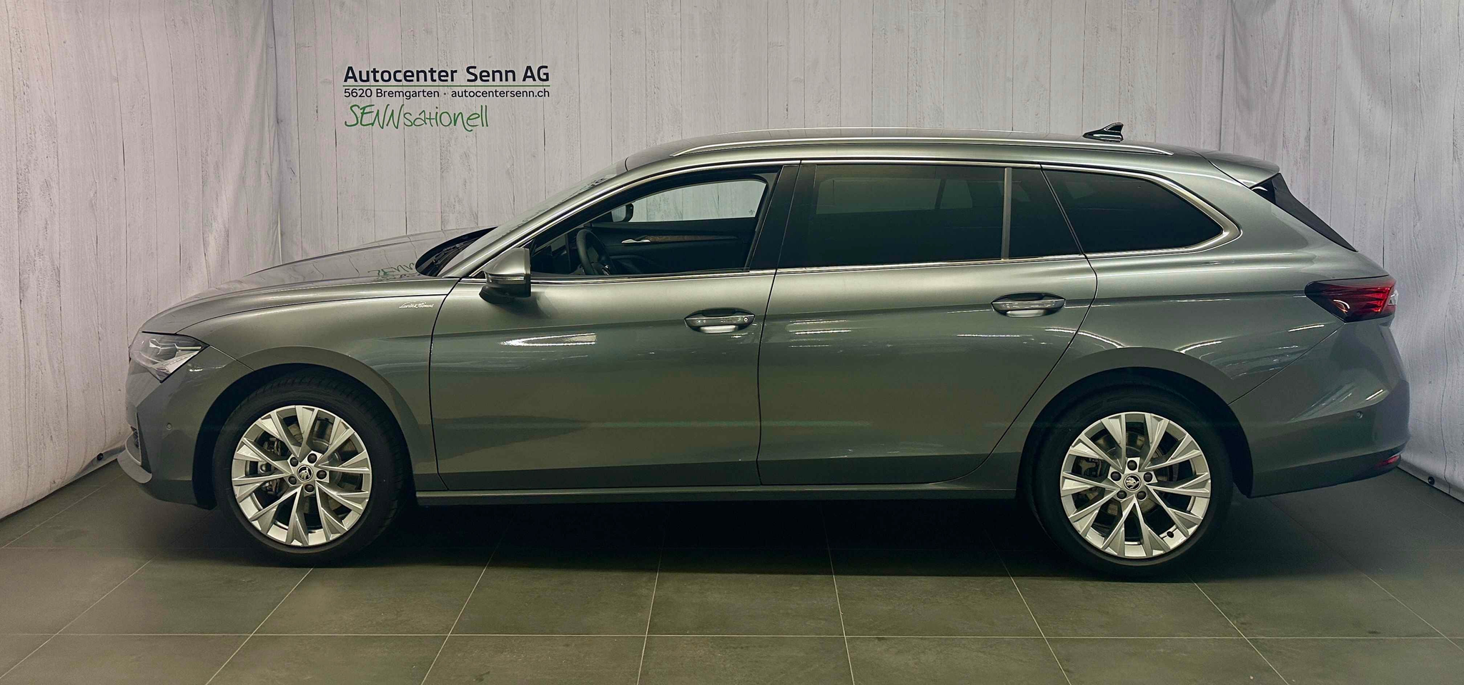 listing desktop thumbnail image 2