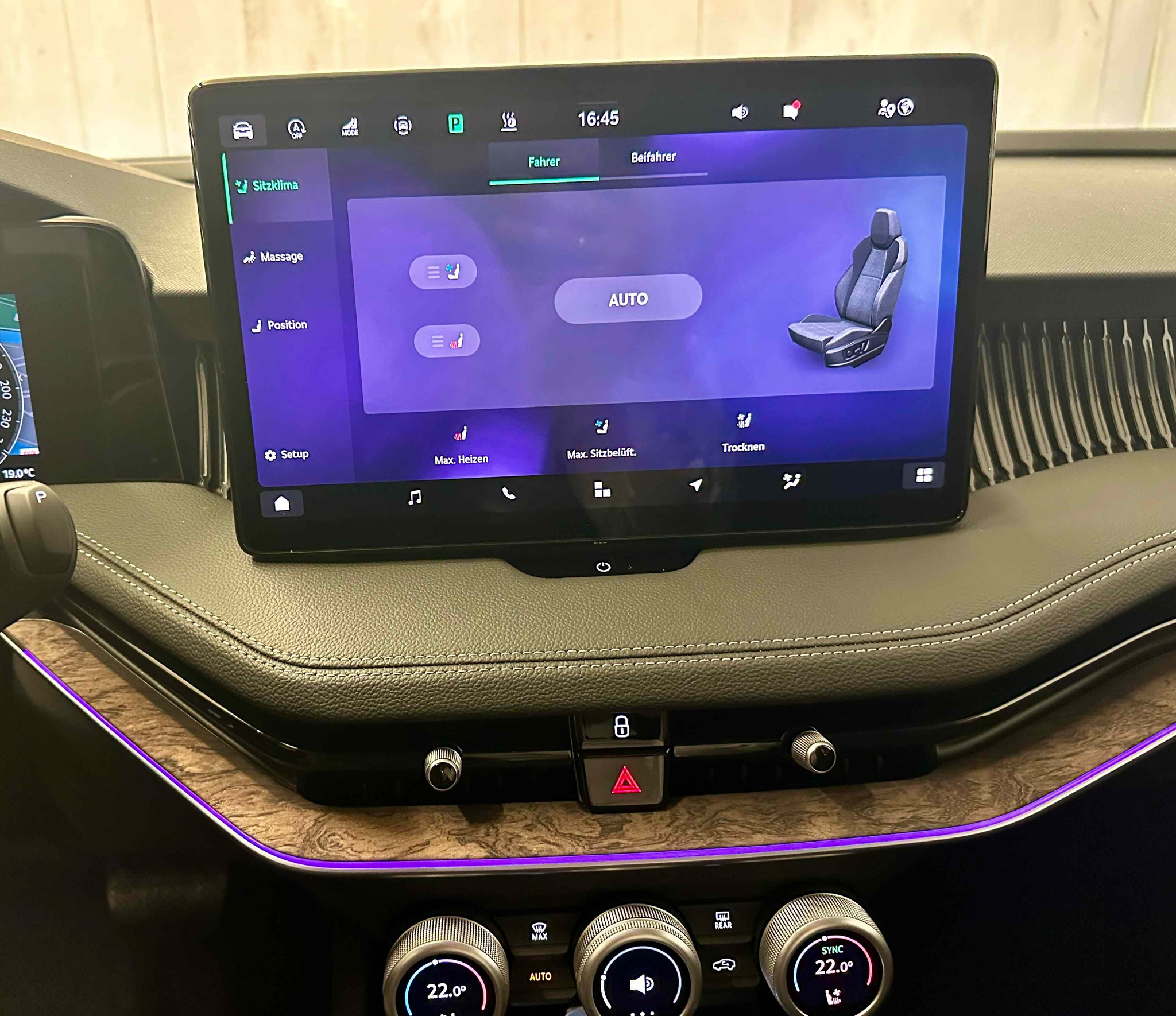 listing desktop thumbnail image 13