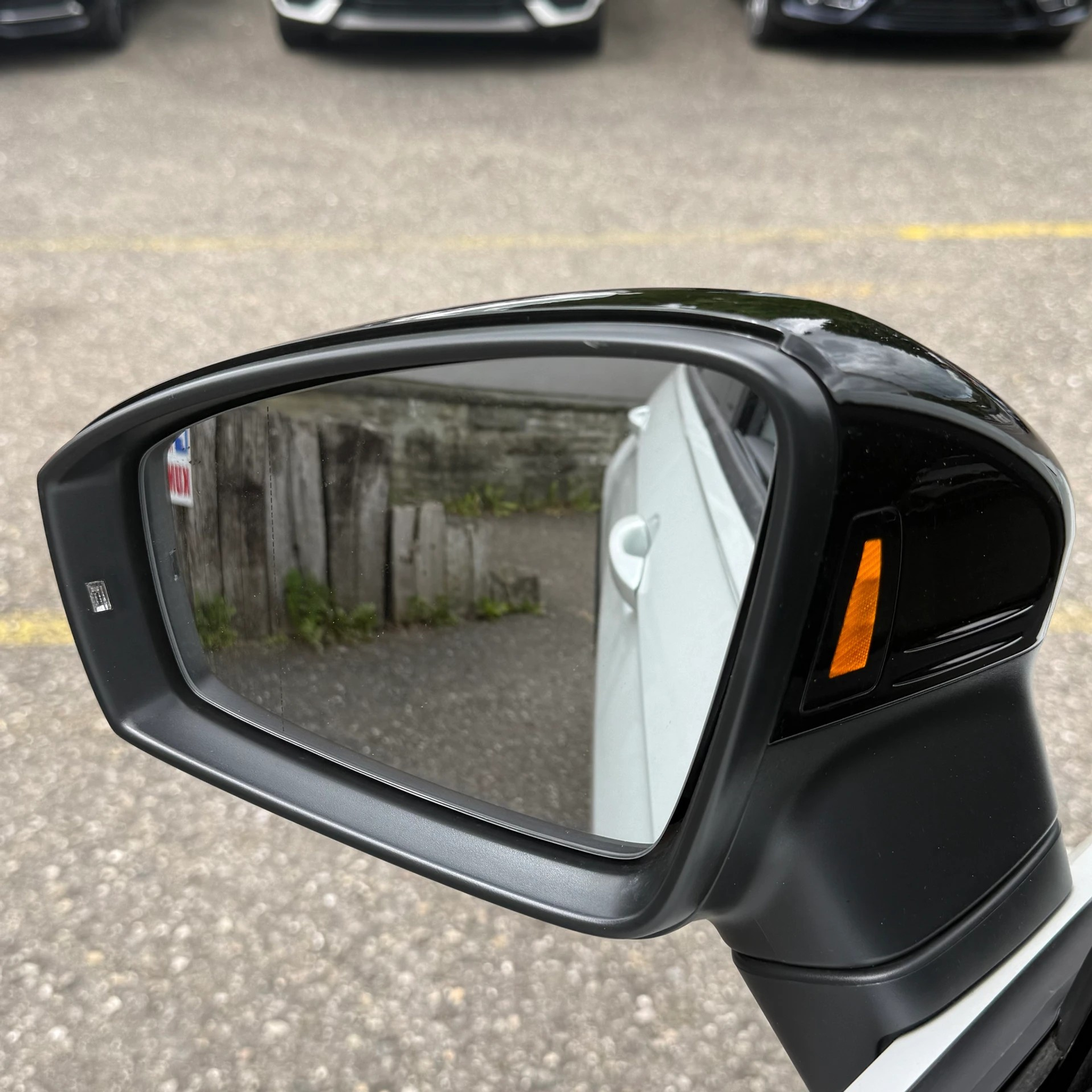 listing desktop thumbnail image 28