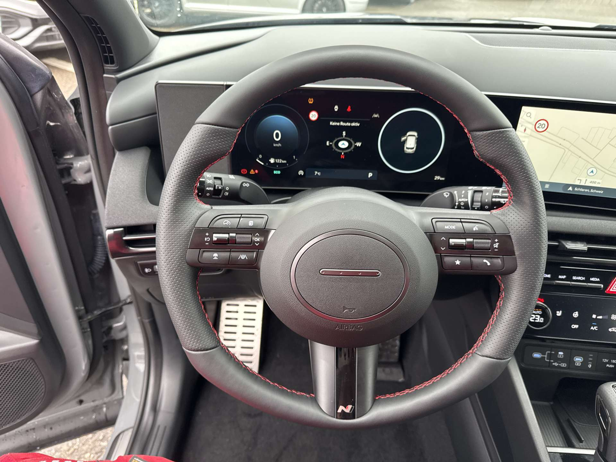 listing desktop thumbnail image 15