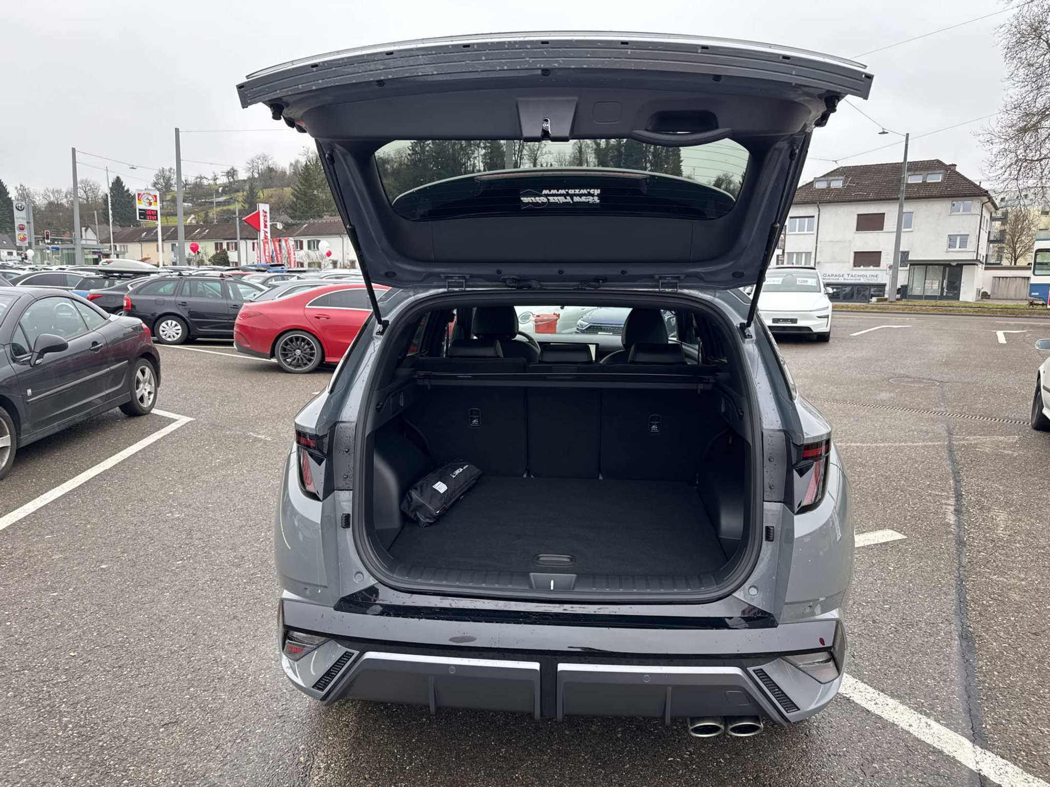 listing desktop thumbnail image 7