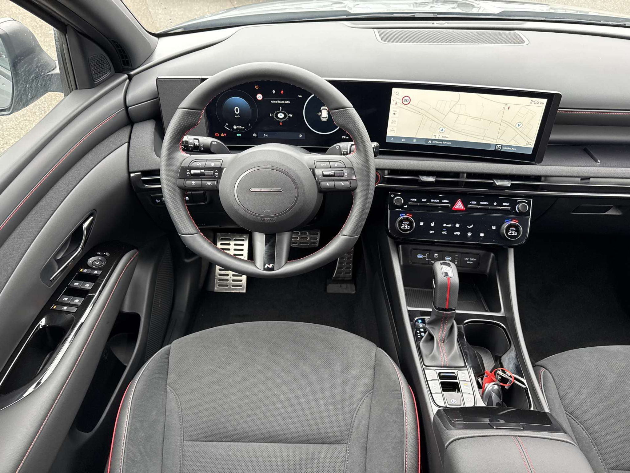 listing desktop thumbnail image 4