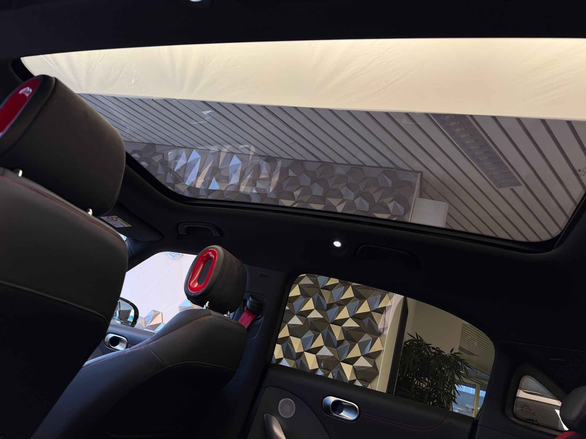 listing desktop thumbnail image 10