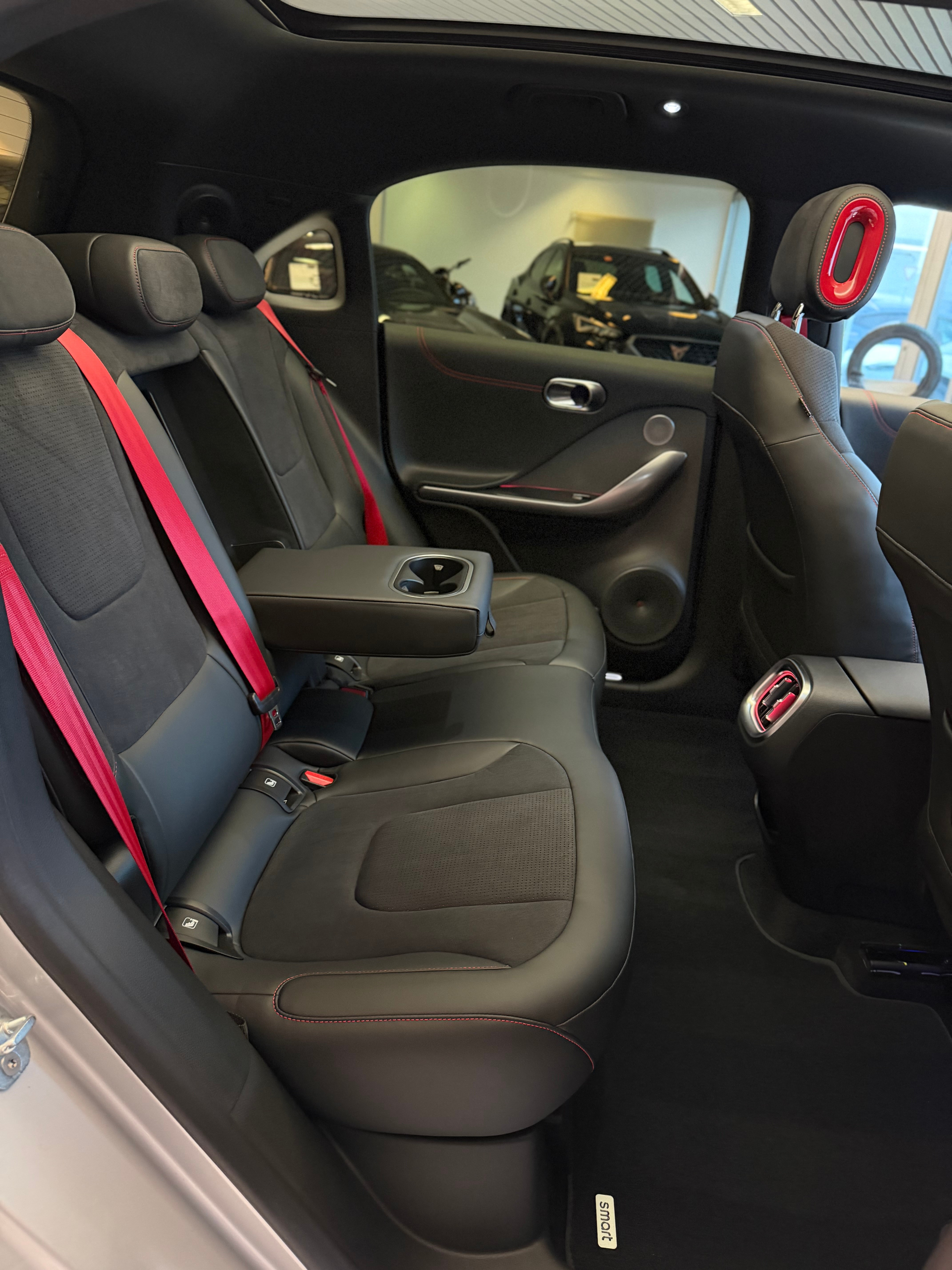 listing desktop thumbnail image 13