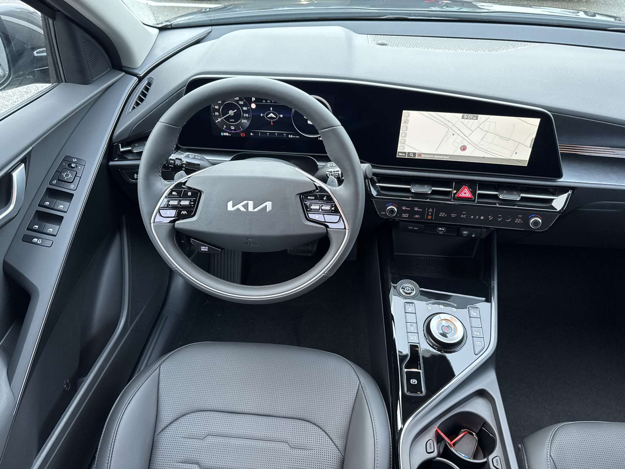 listing desktop thumbnail image 4