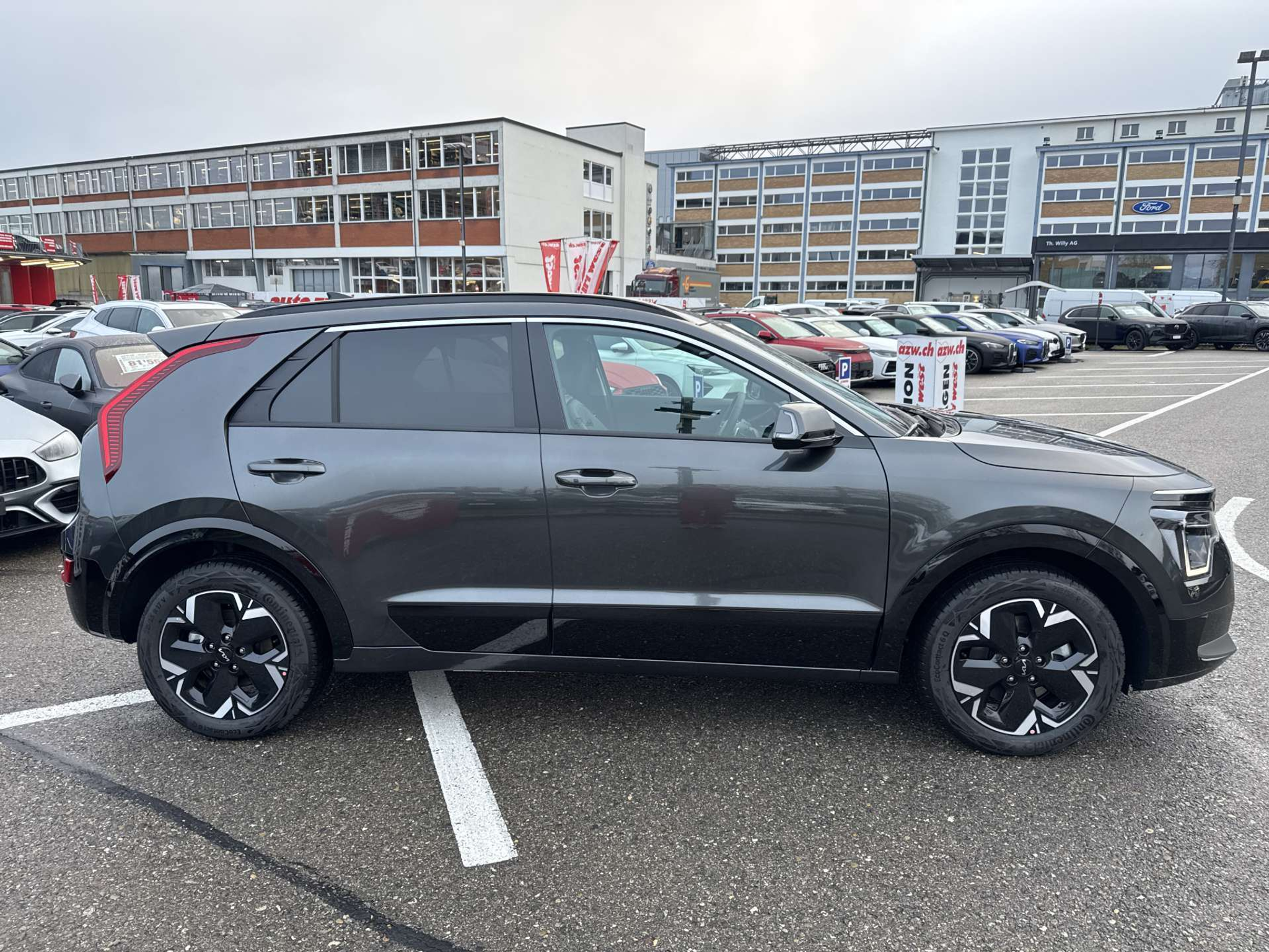 listing desktop thumbnail image 10