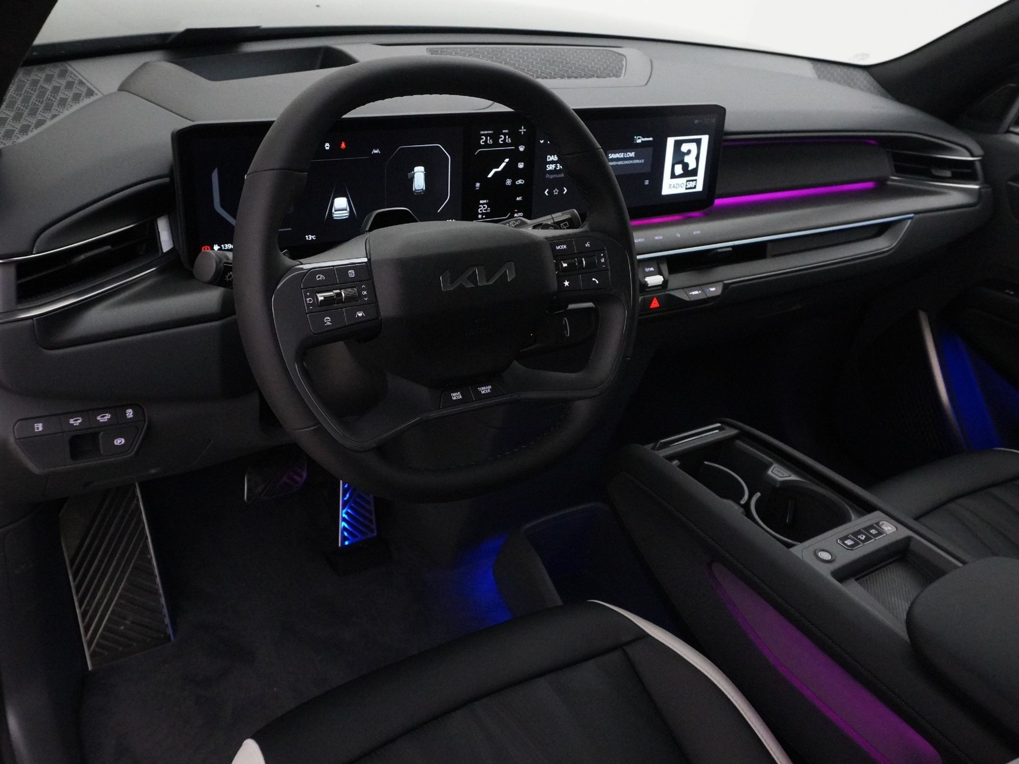 listing desktop thumbnail image 10