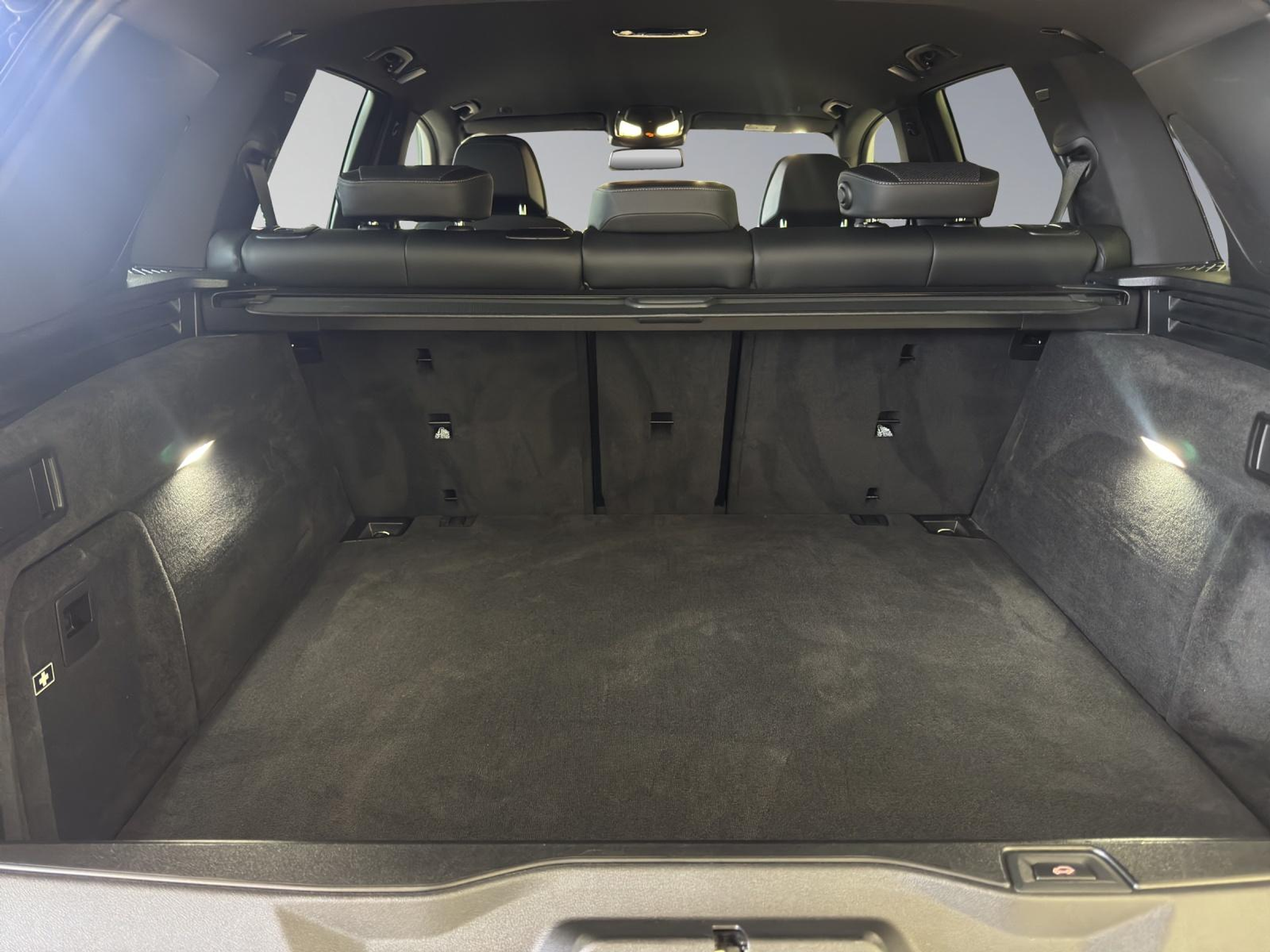 listing desktop thumbnail image 17