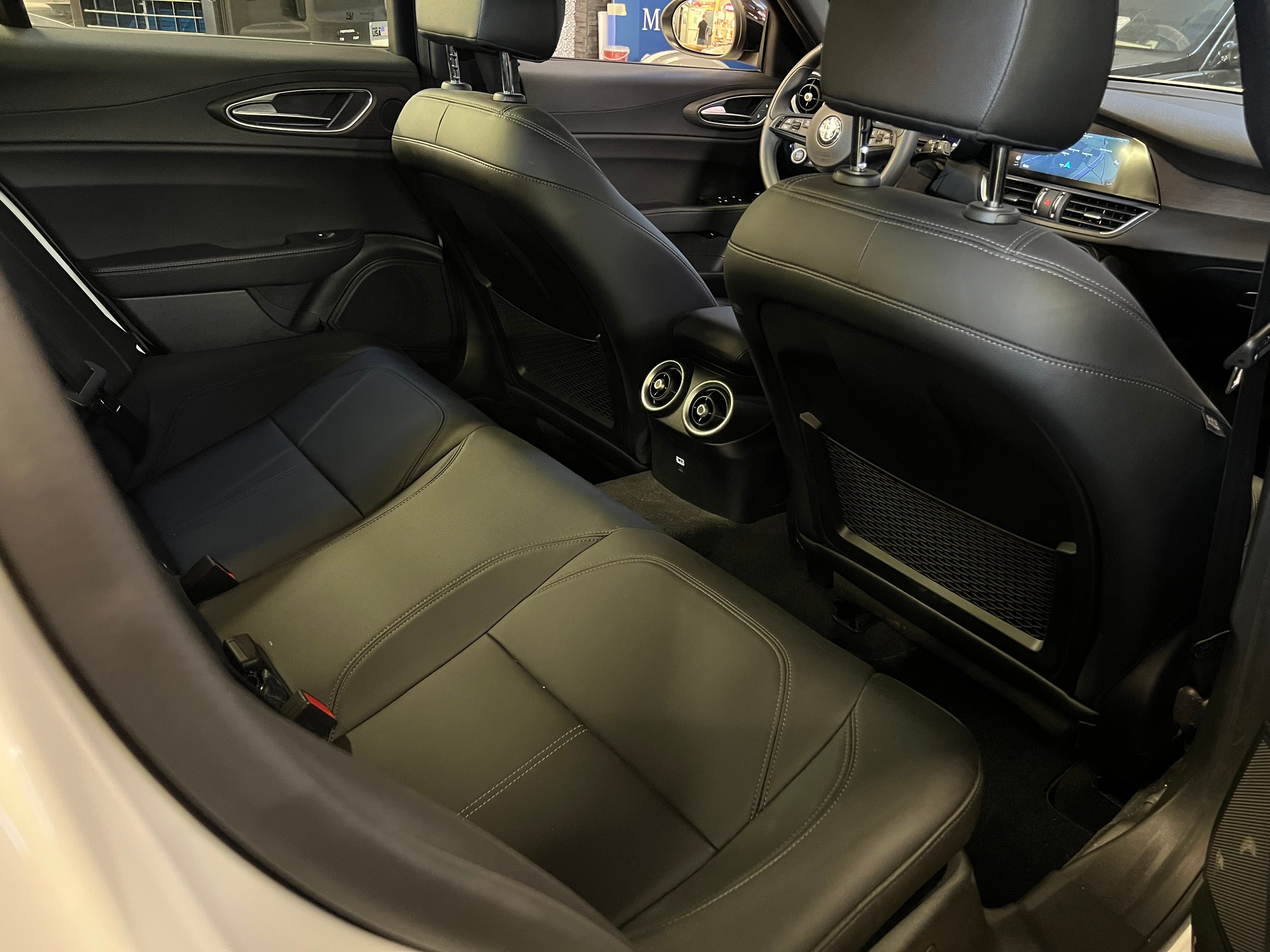 listing desktop thumbnail image 19