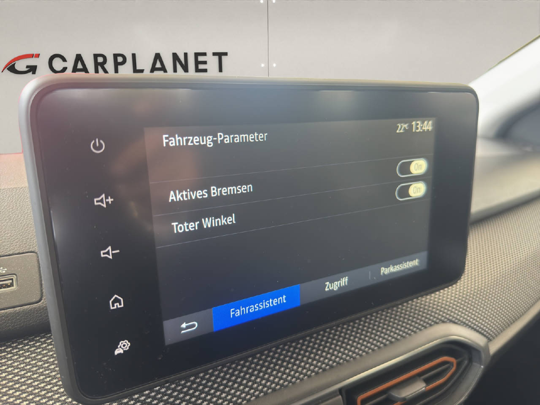 listing desktop thumbnail image 9