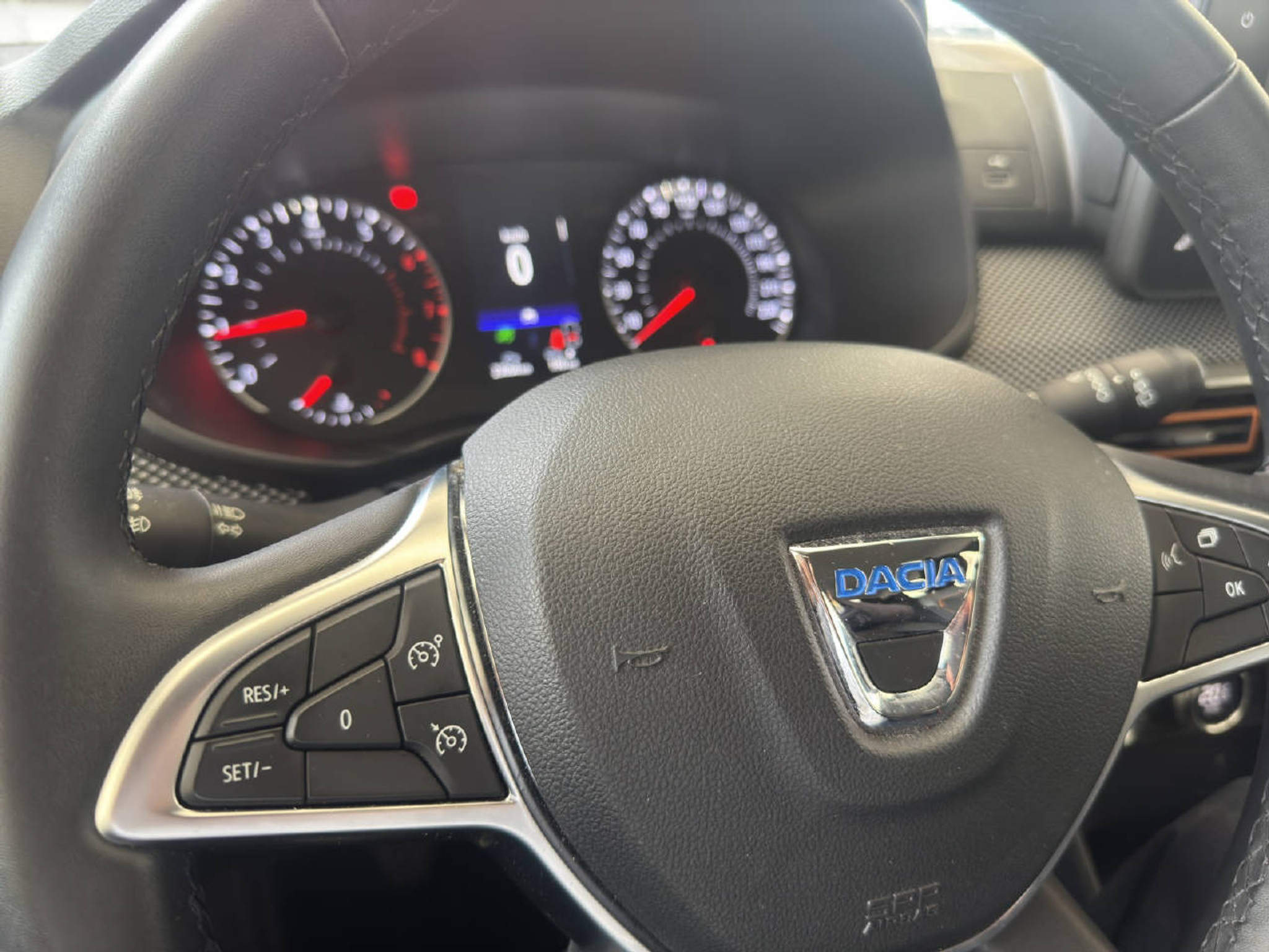 listing desktop thumbnail image 10