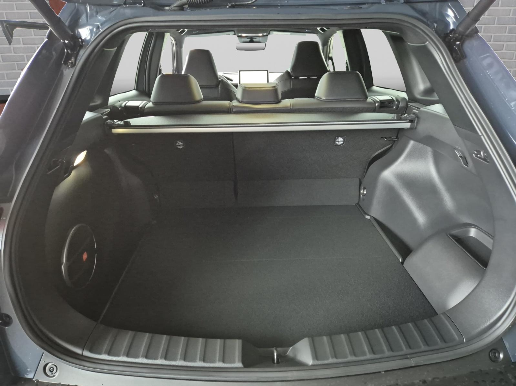 listing desktop thumbnail image 10