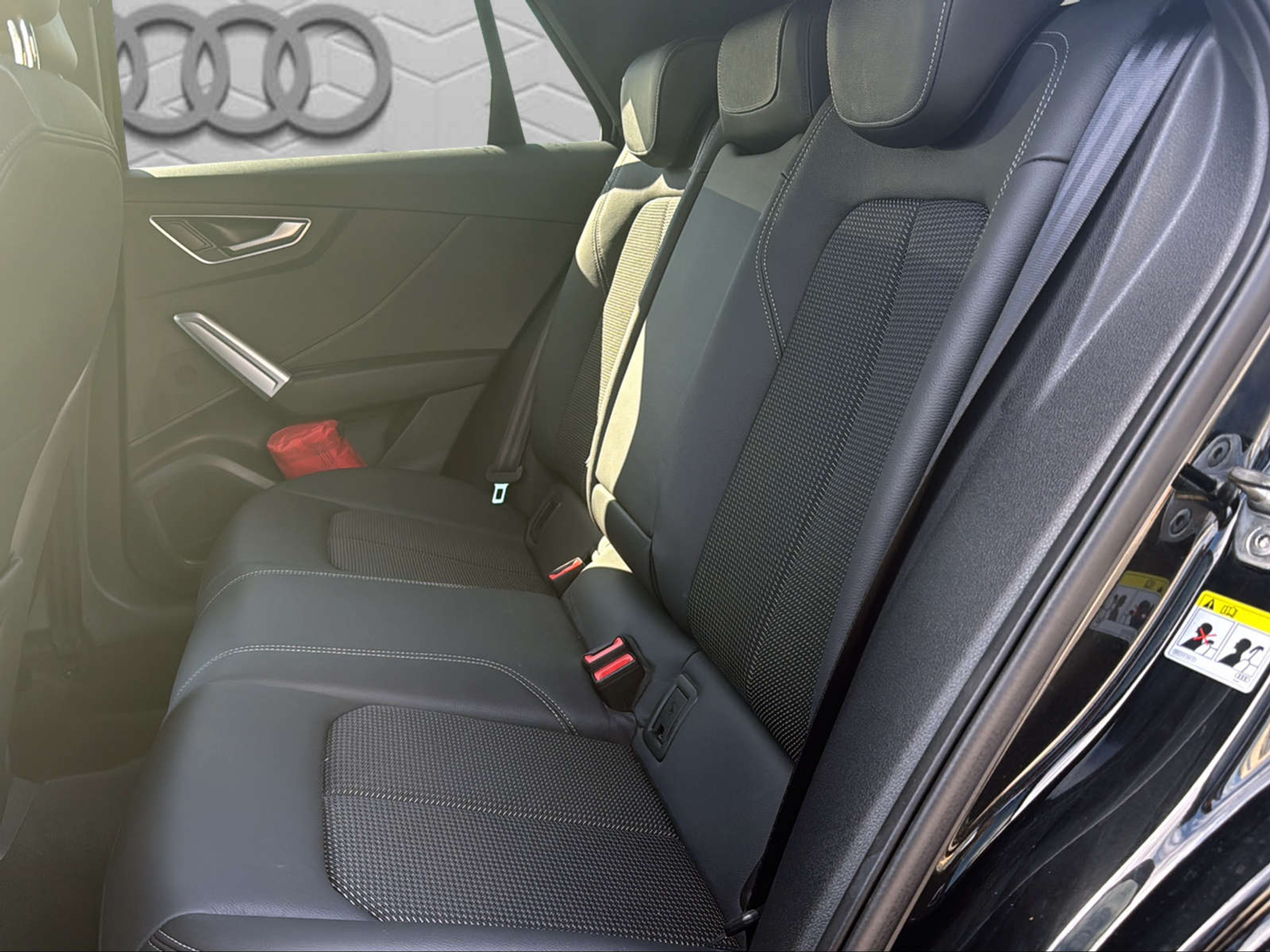 listing desktop thumbnail image 12