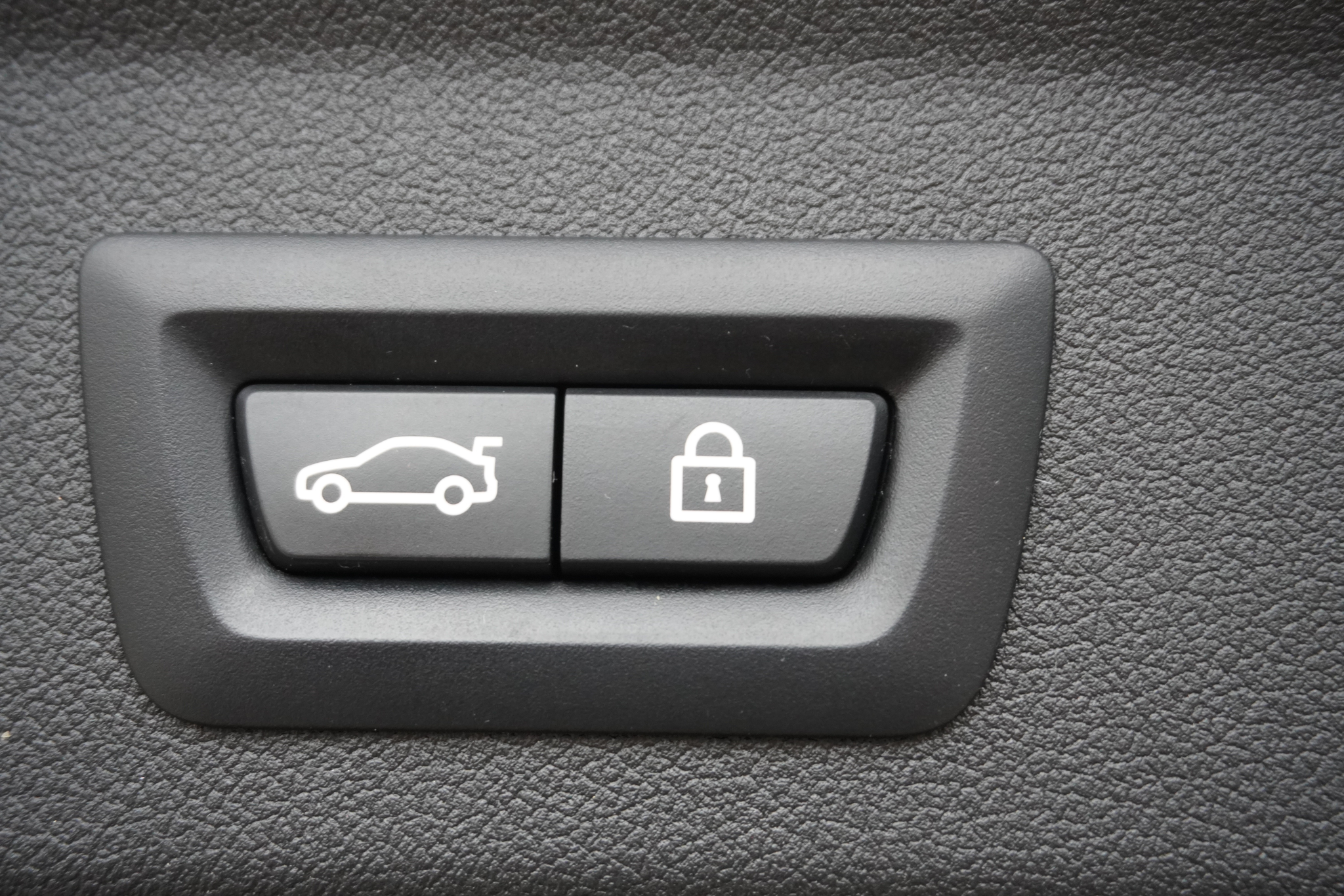 listing desktop thumbnail image 10