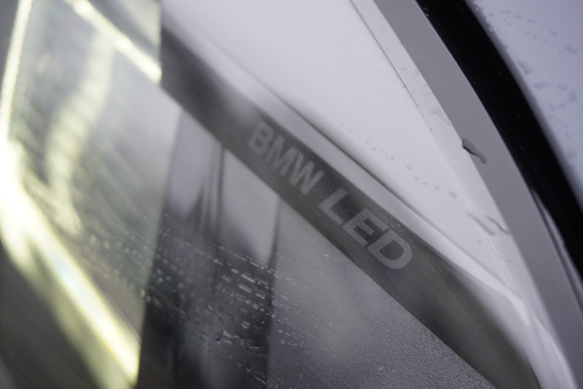 listing desktop thumbnail image 25