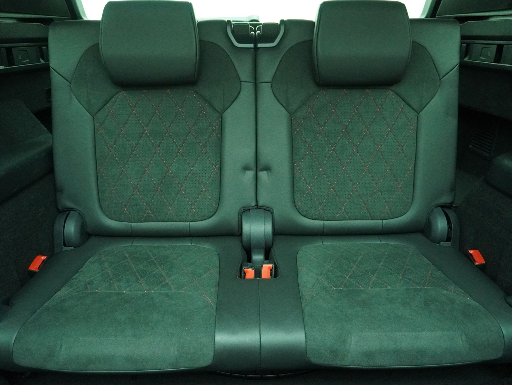 listing desktop thumbnail image 6