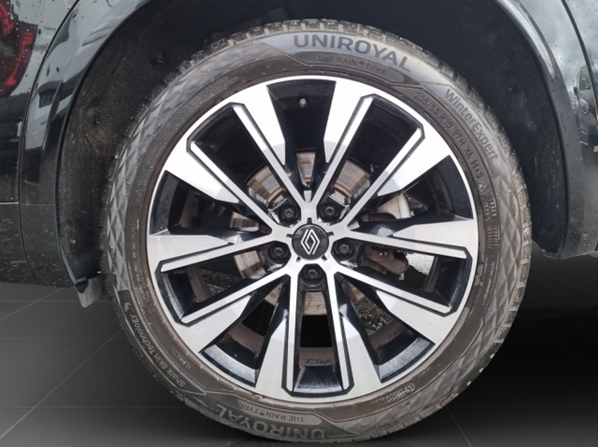 listing desktop thumbnail image 5