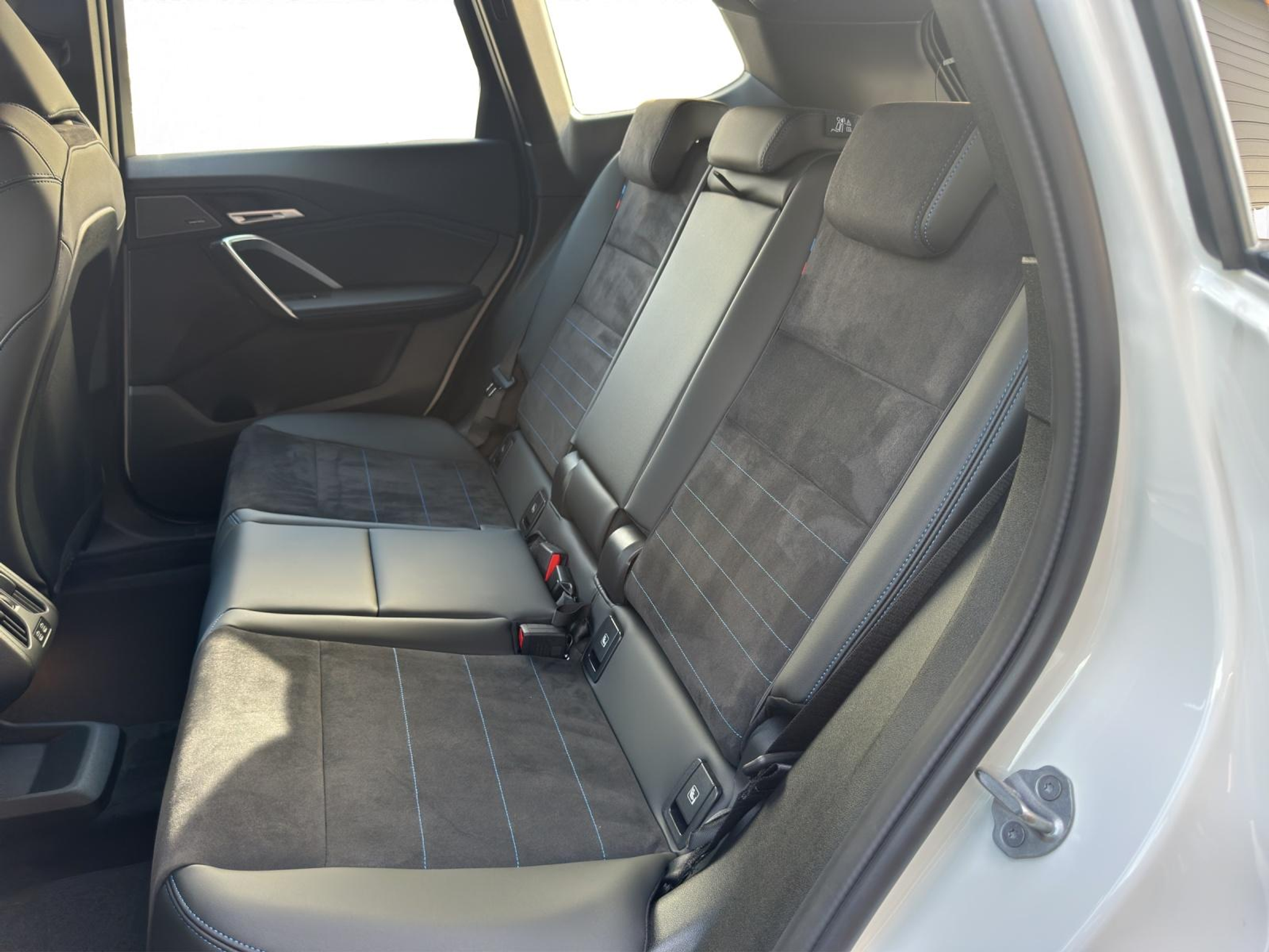 listing desktop thumbnail image 13