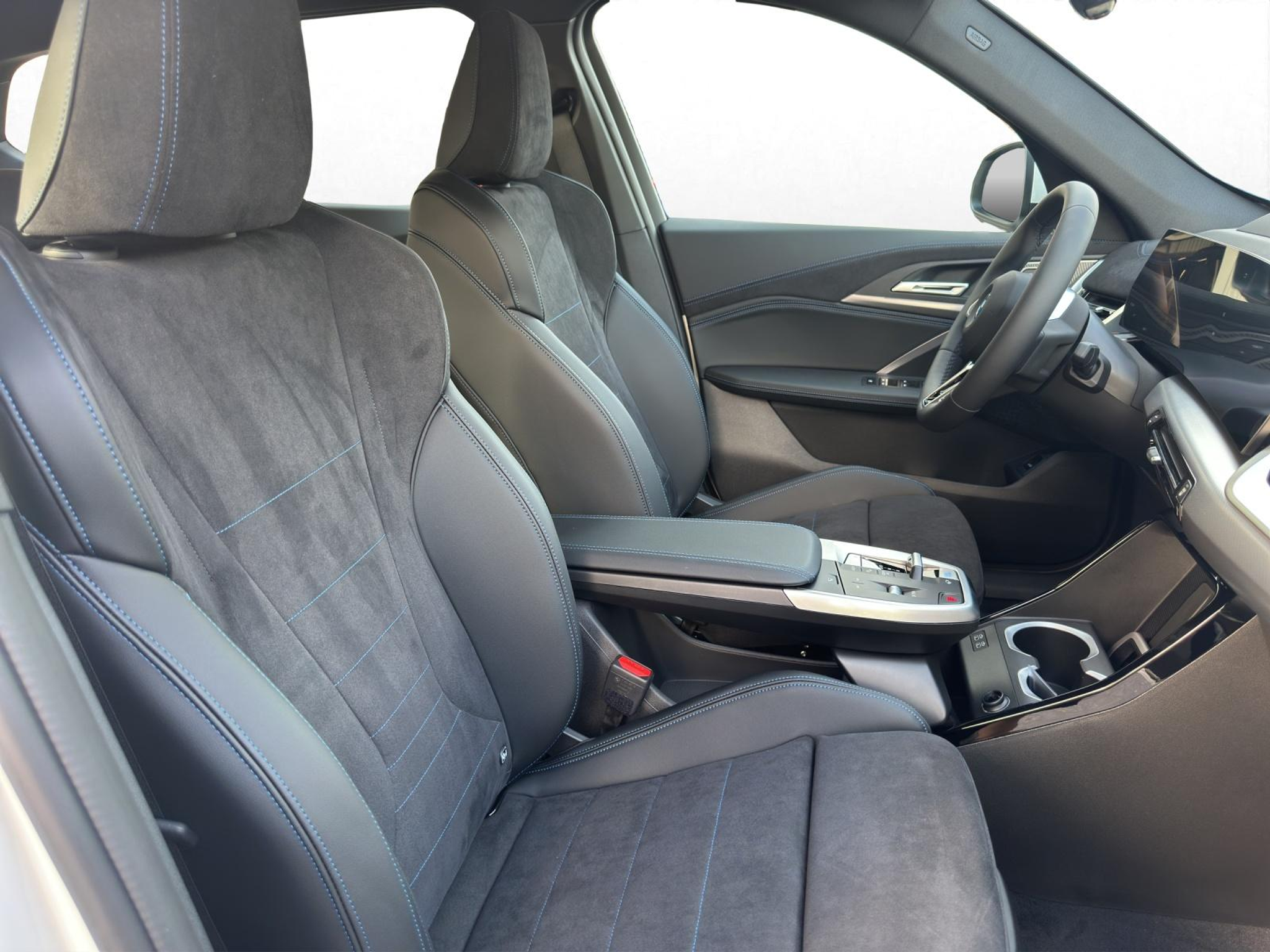 listing desktop thumbnail image 15