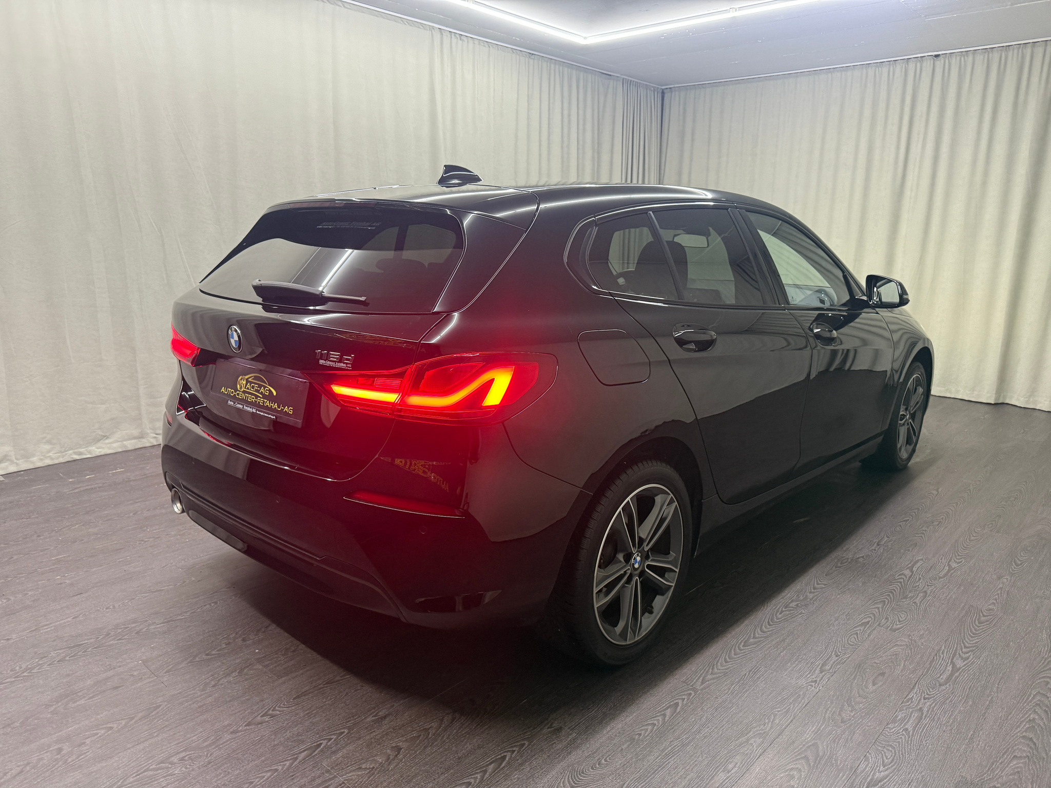 listing desktop thumbnail image 3