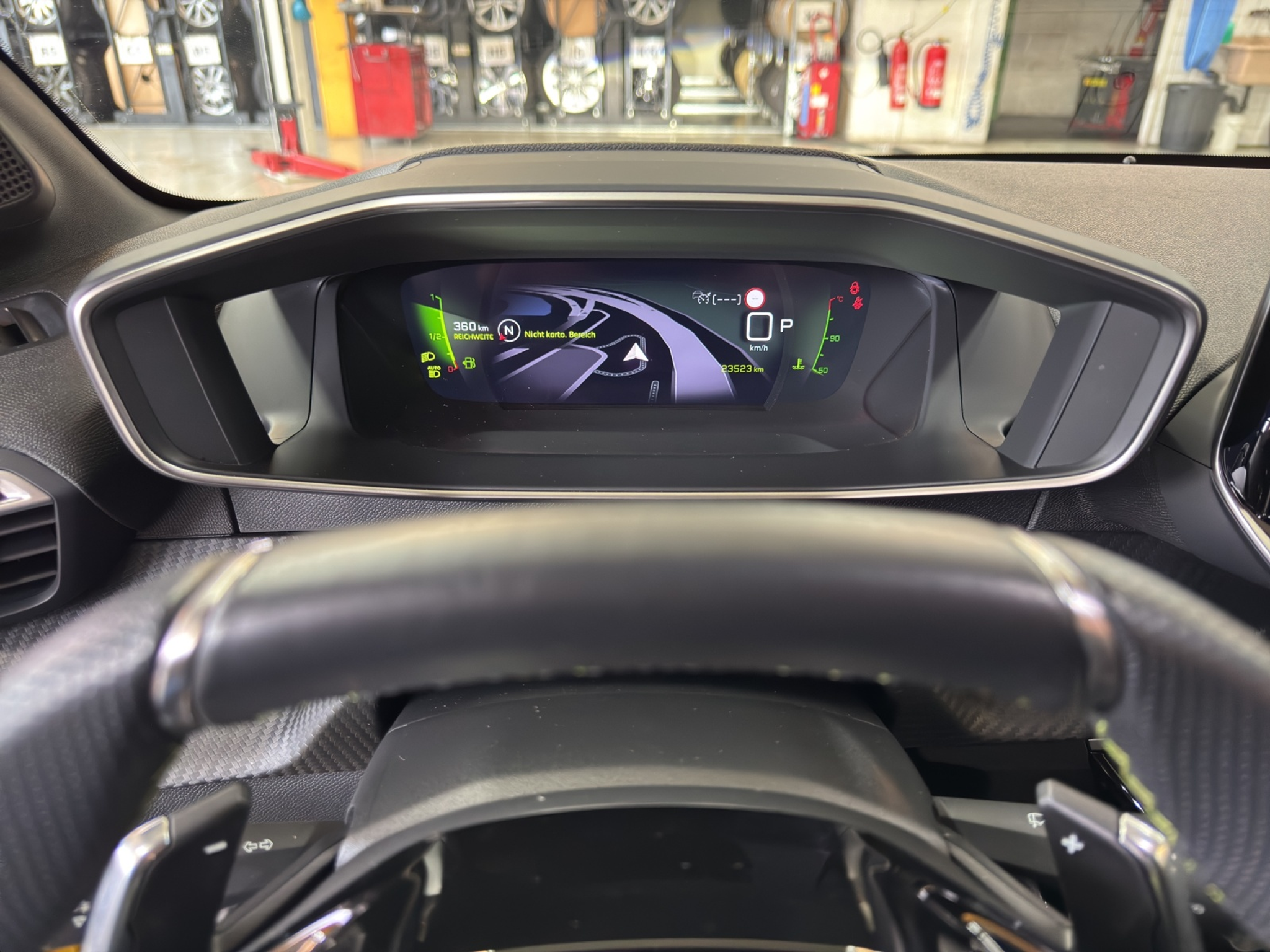 listing desktop thumbnail image 28