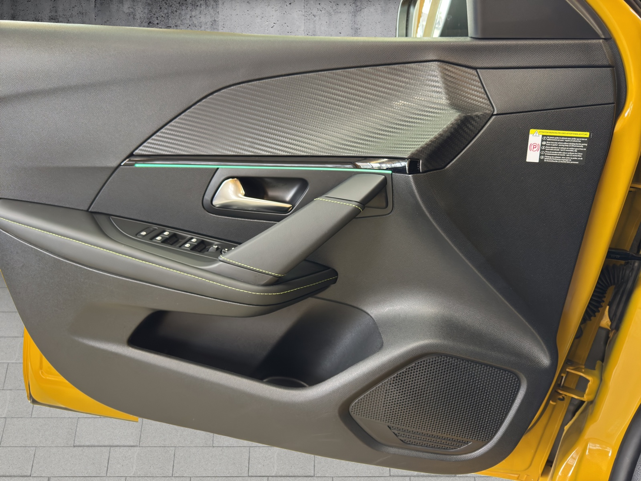 listing desktop thumbnail image 21