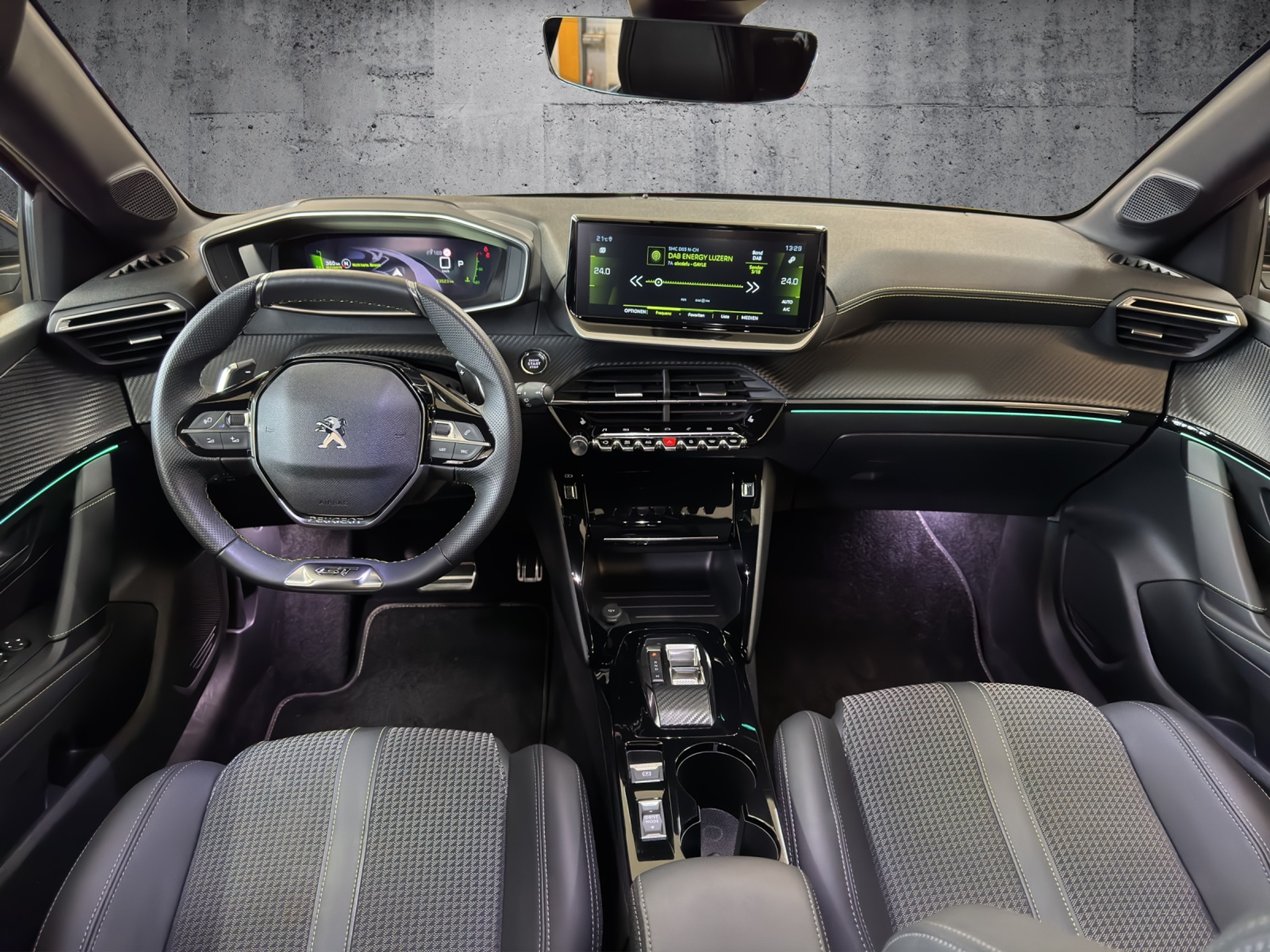 listing desktop thumbnail image 2